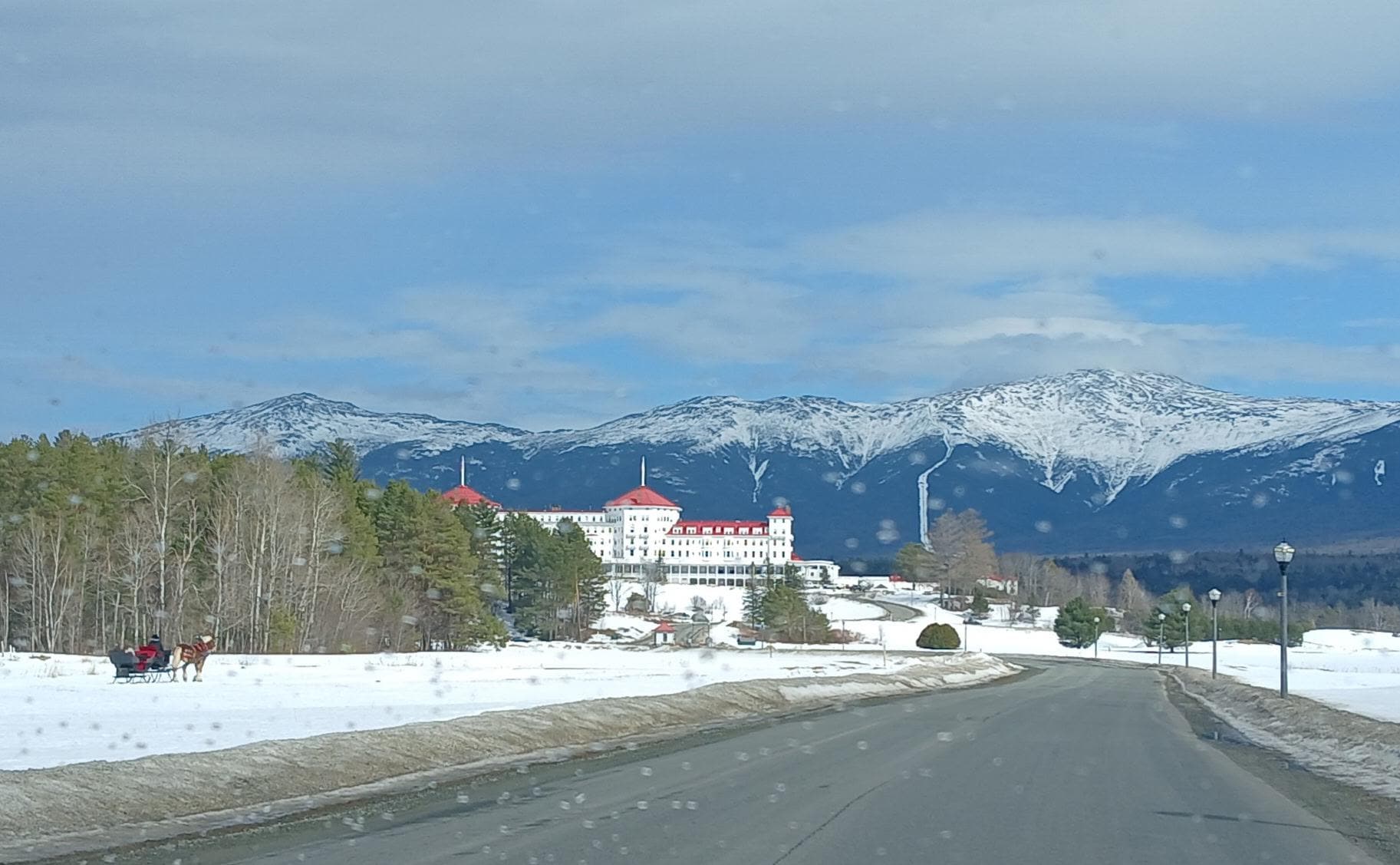 Driving up to The Mt. Washington Hotel for our spa day.