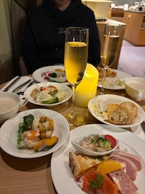 オードブルのサービス。