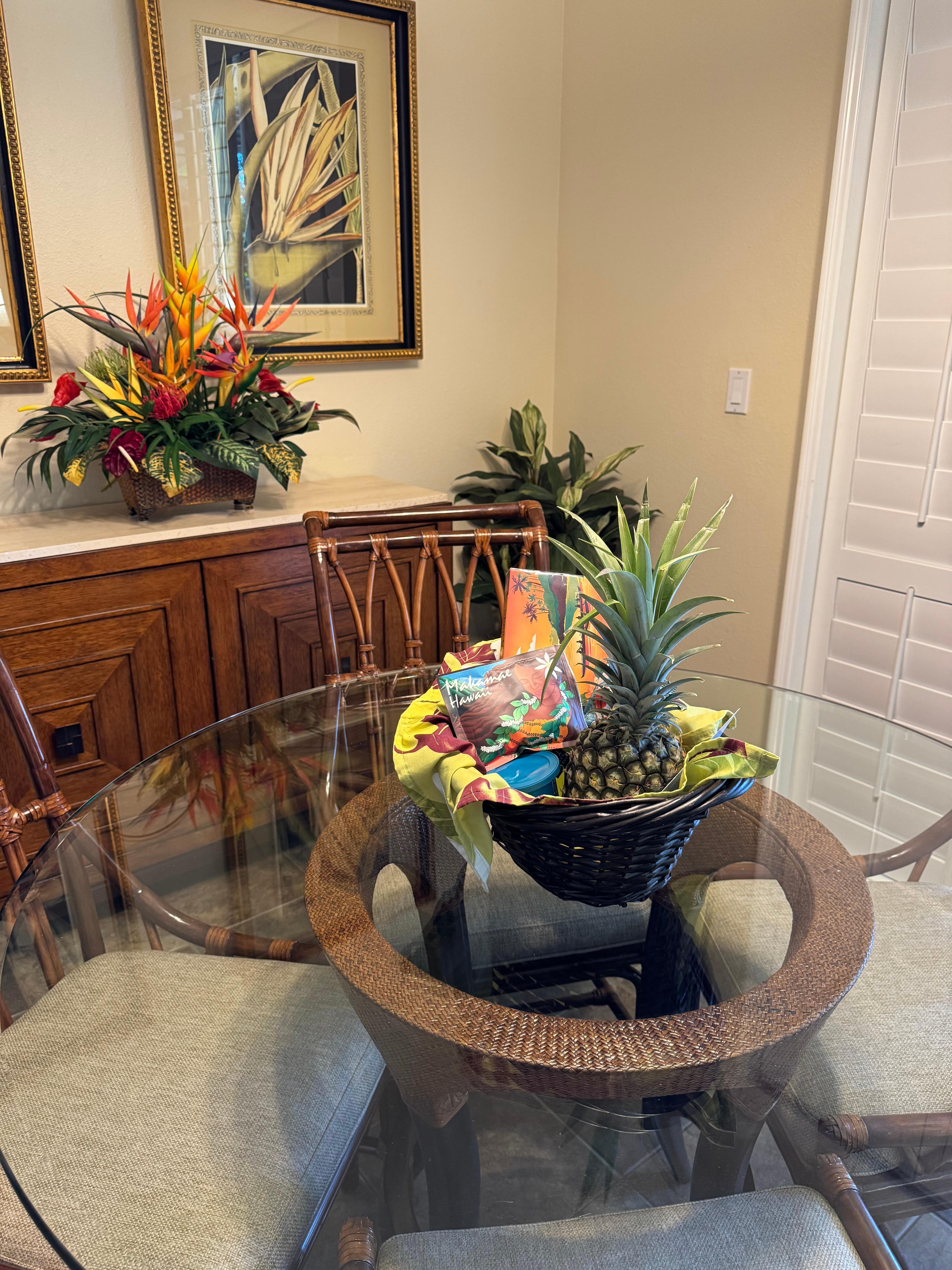 Welcome basket with fresh pineapple, snacks & candy!