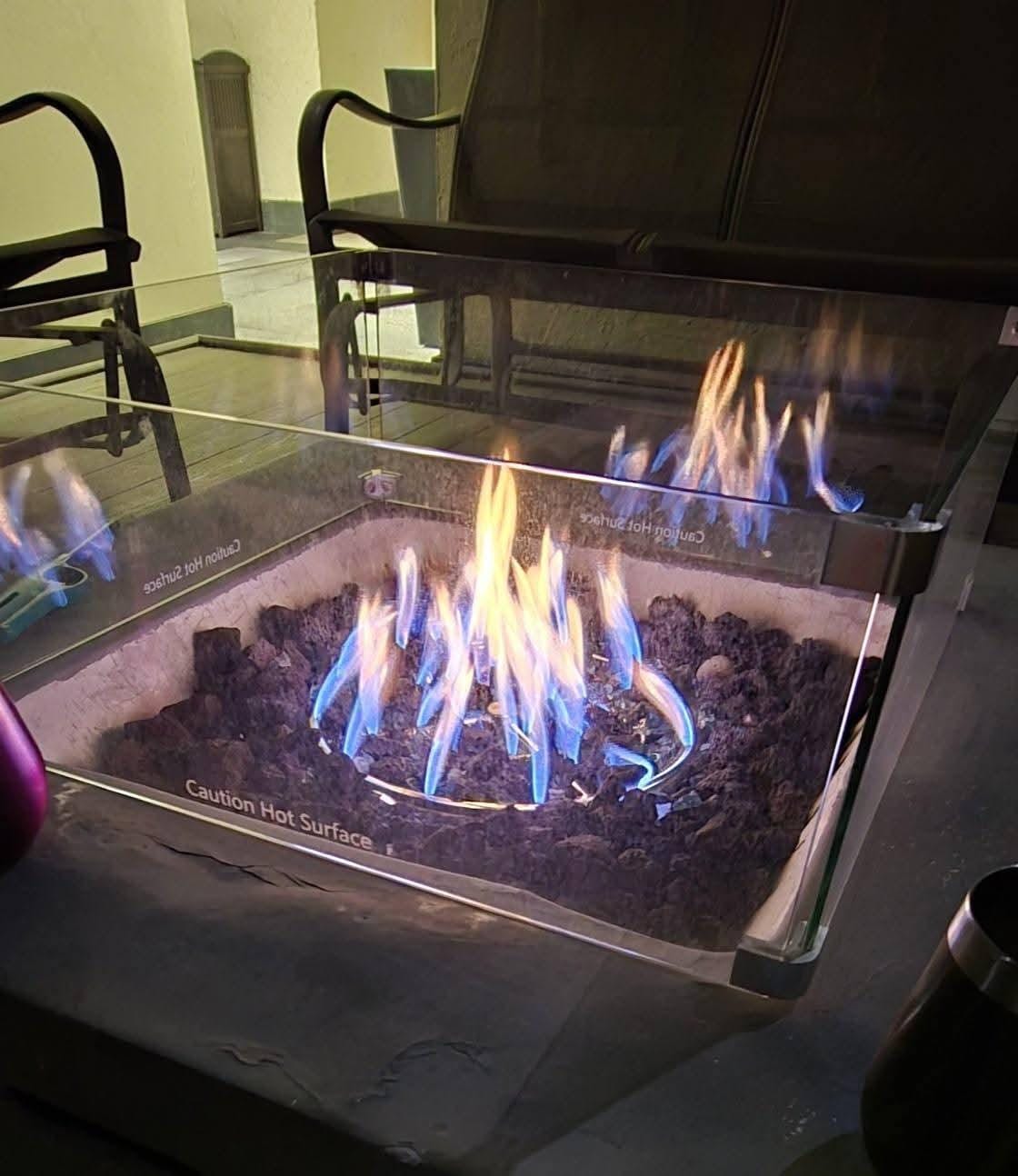 Roof top gas fire pit