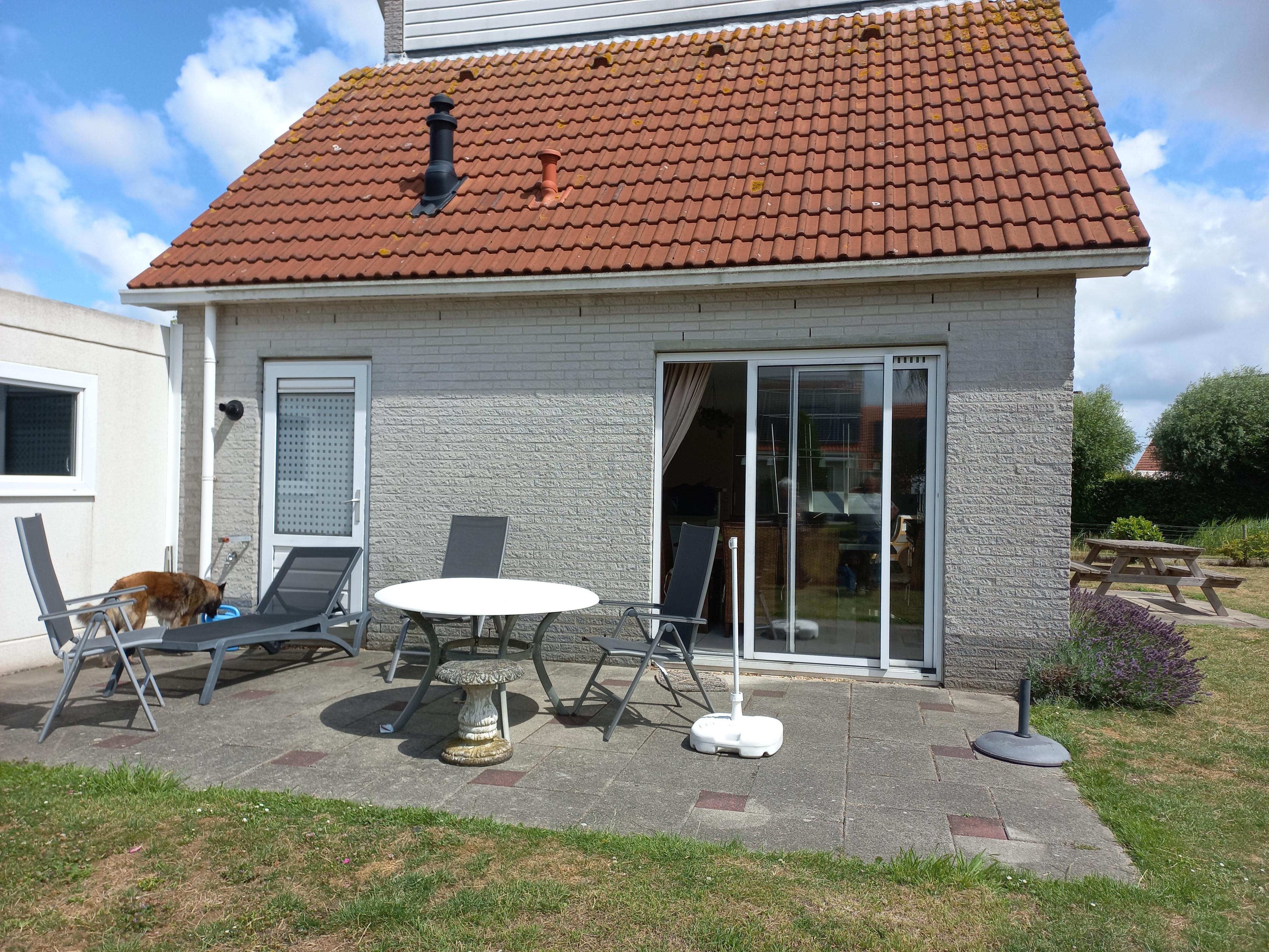 maison, côté jardin