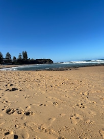 Austinmer beach 2 streets away
