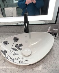 Pretty sink in the bathroom