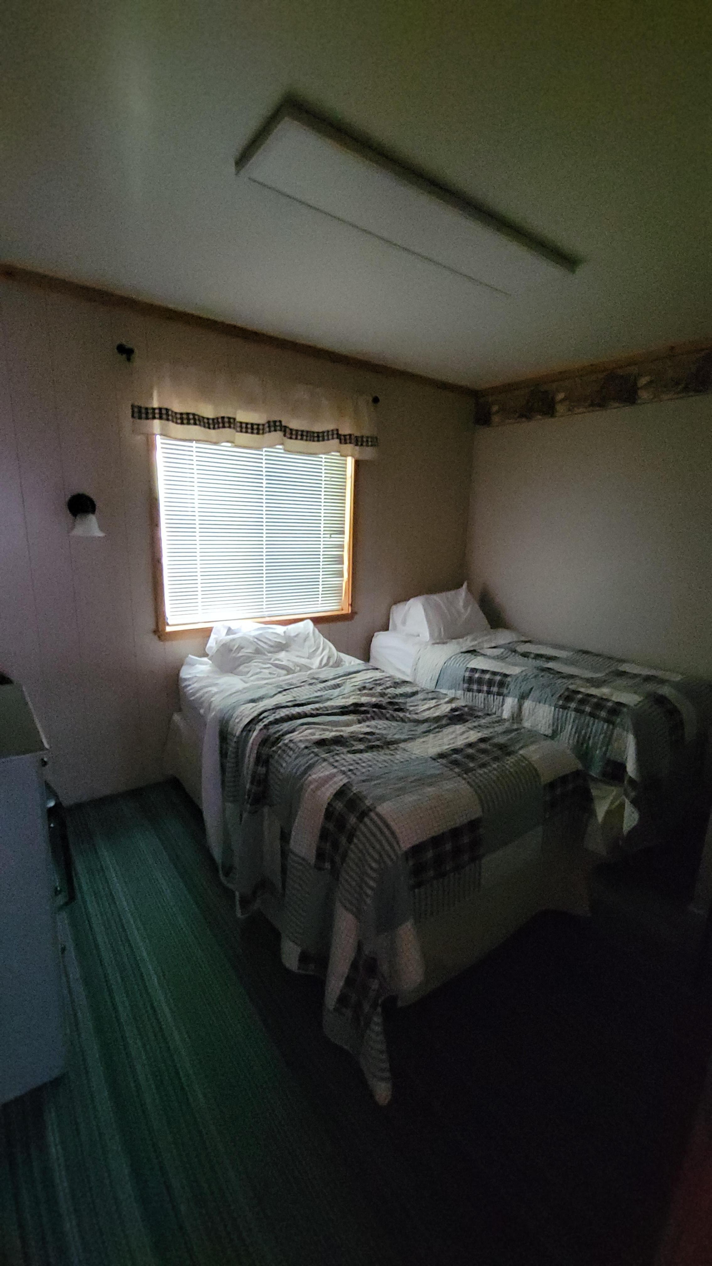 Twin beds 