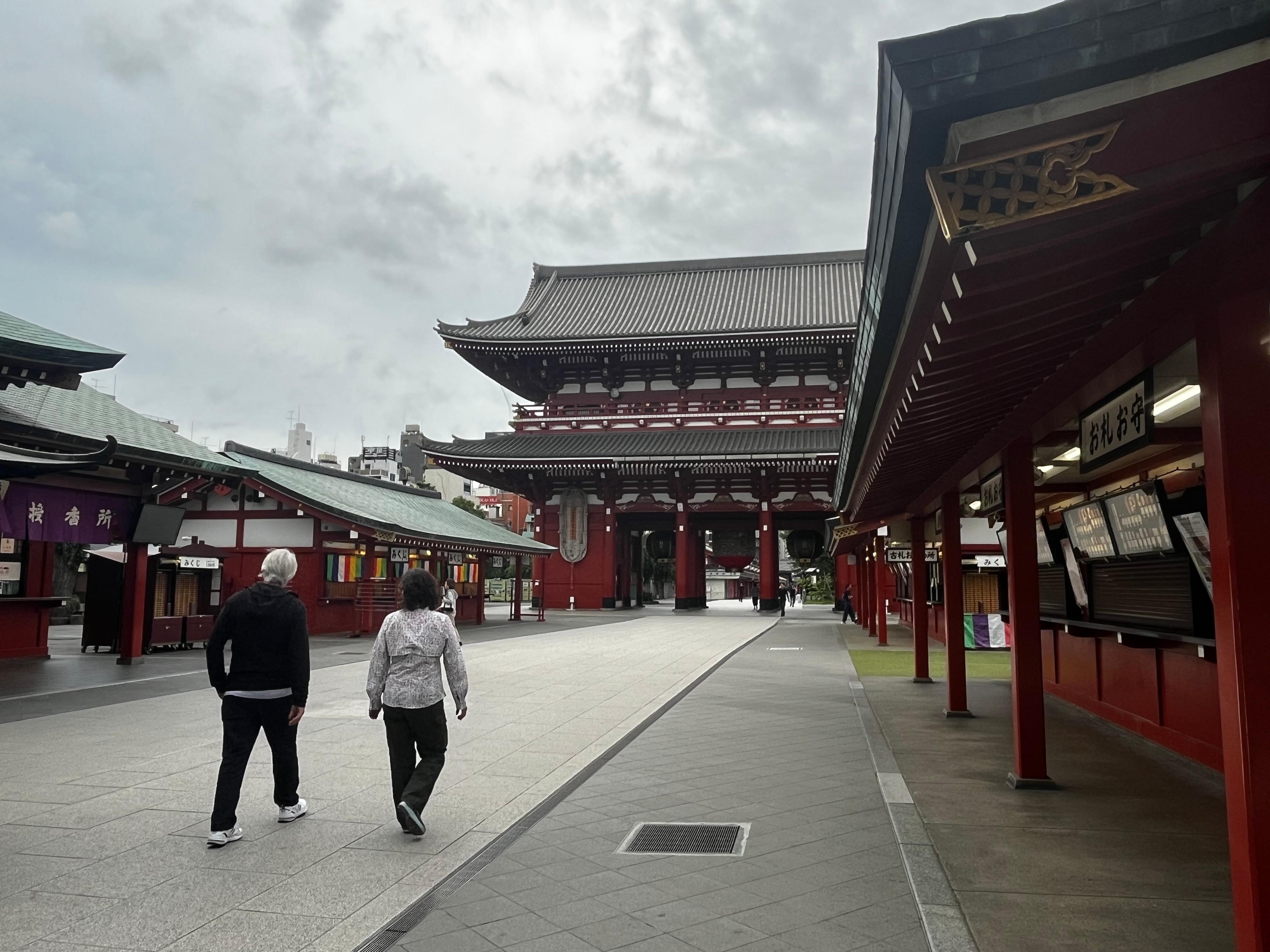 Temple within 10 minutes walk.