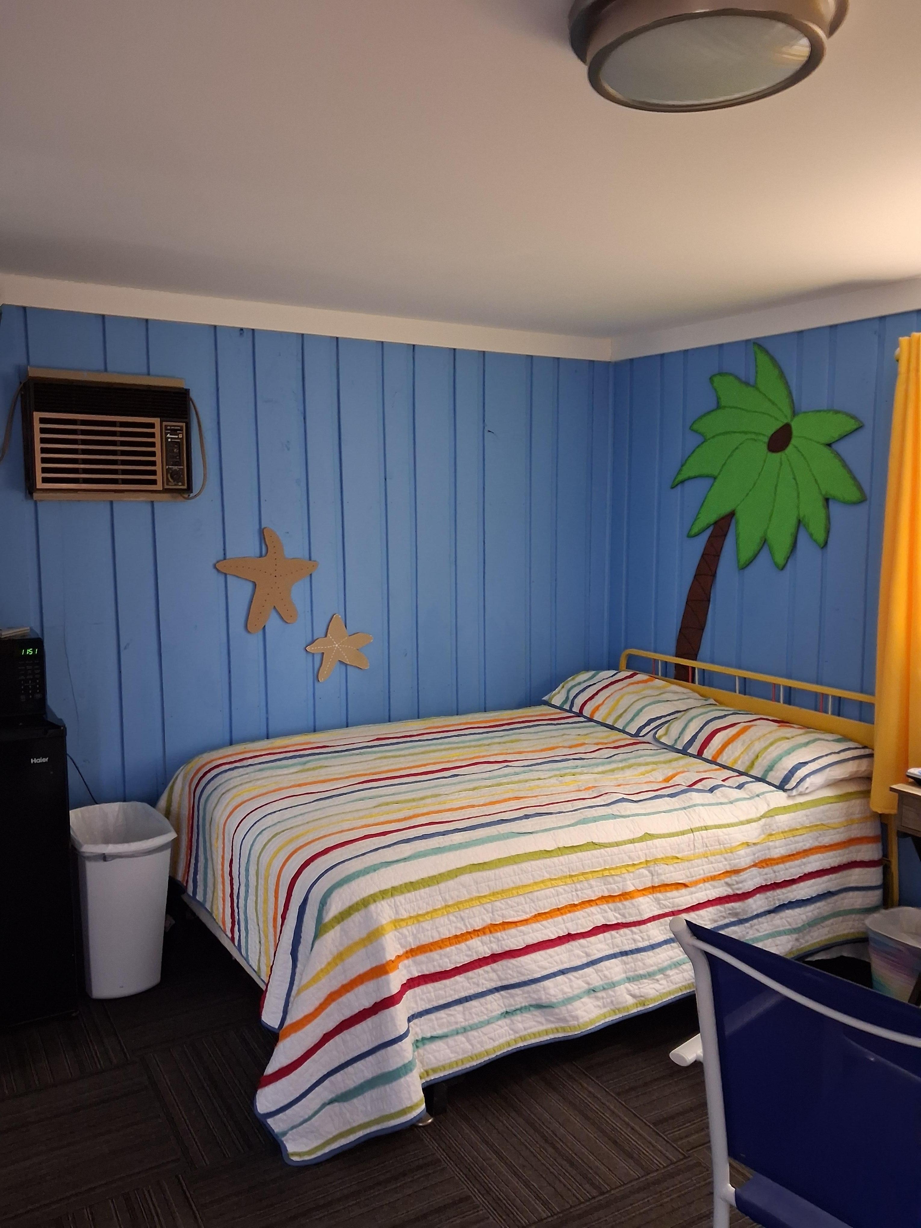 Very freshly cleaned, and comfortable beds 