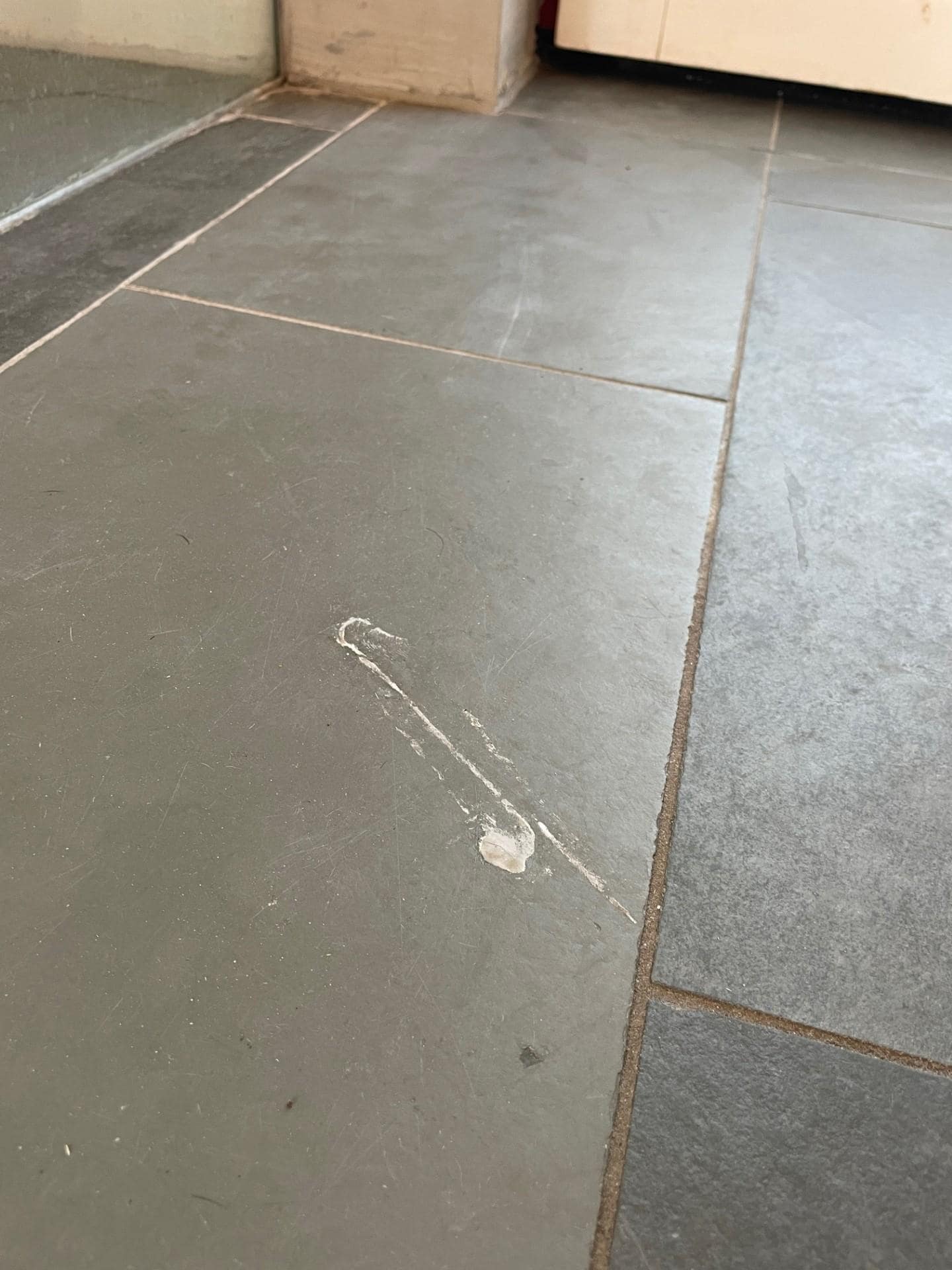 Kaugummi oä im Badezimmer