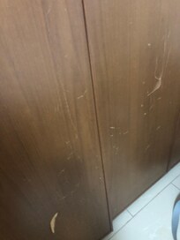 Damage to wardrobe doors