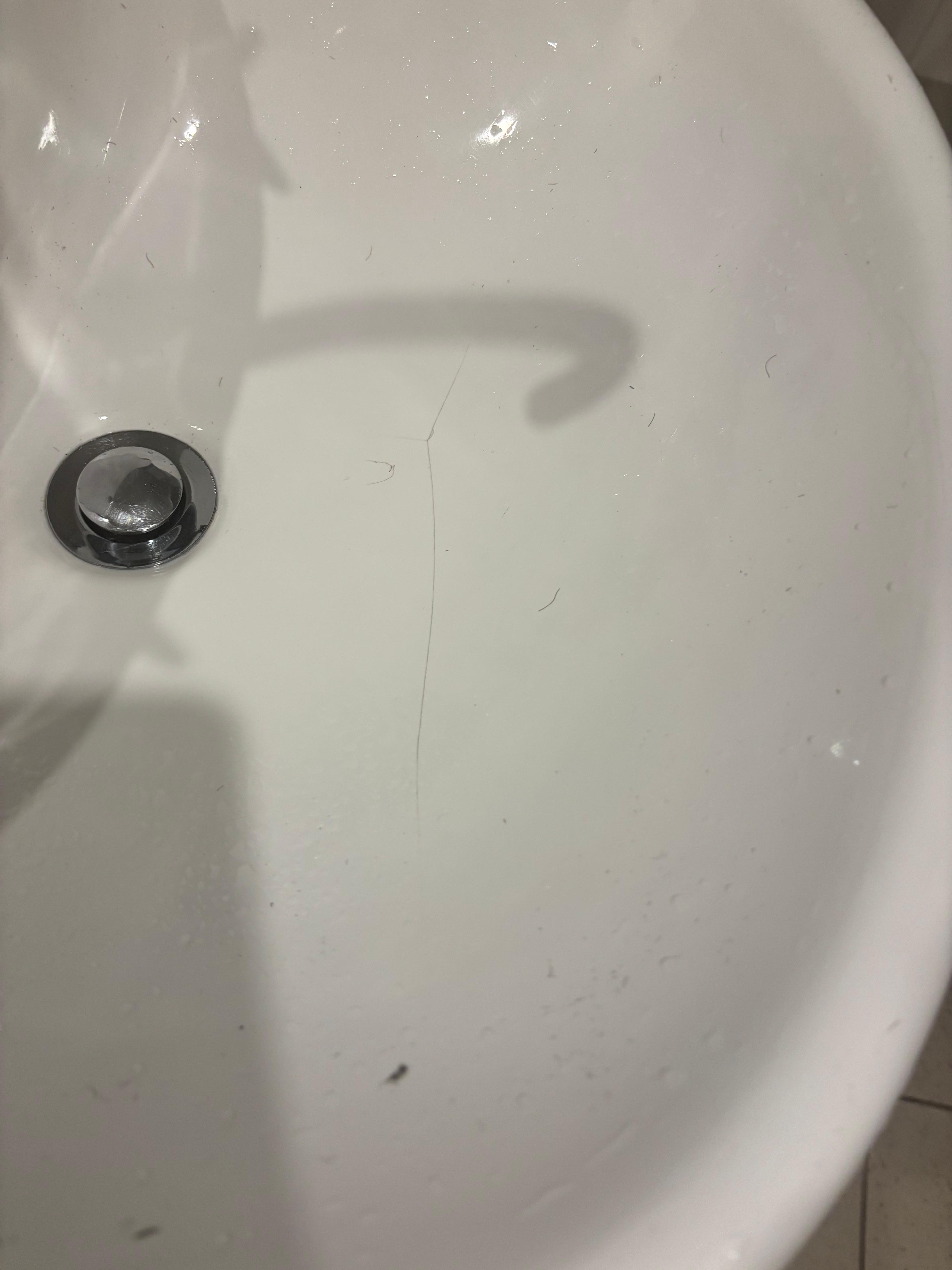 Crack in sink