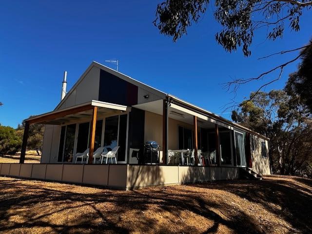 A profile of the Loveshack.