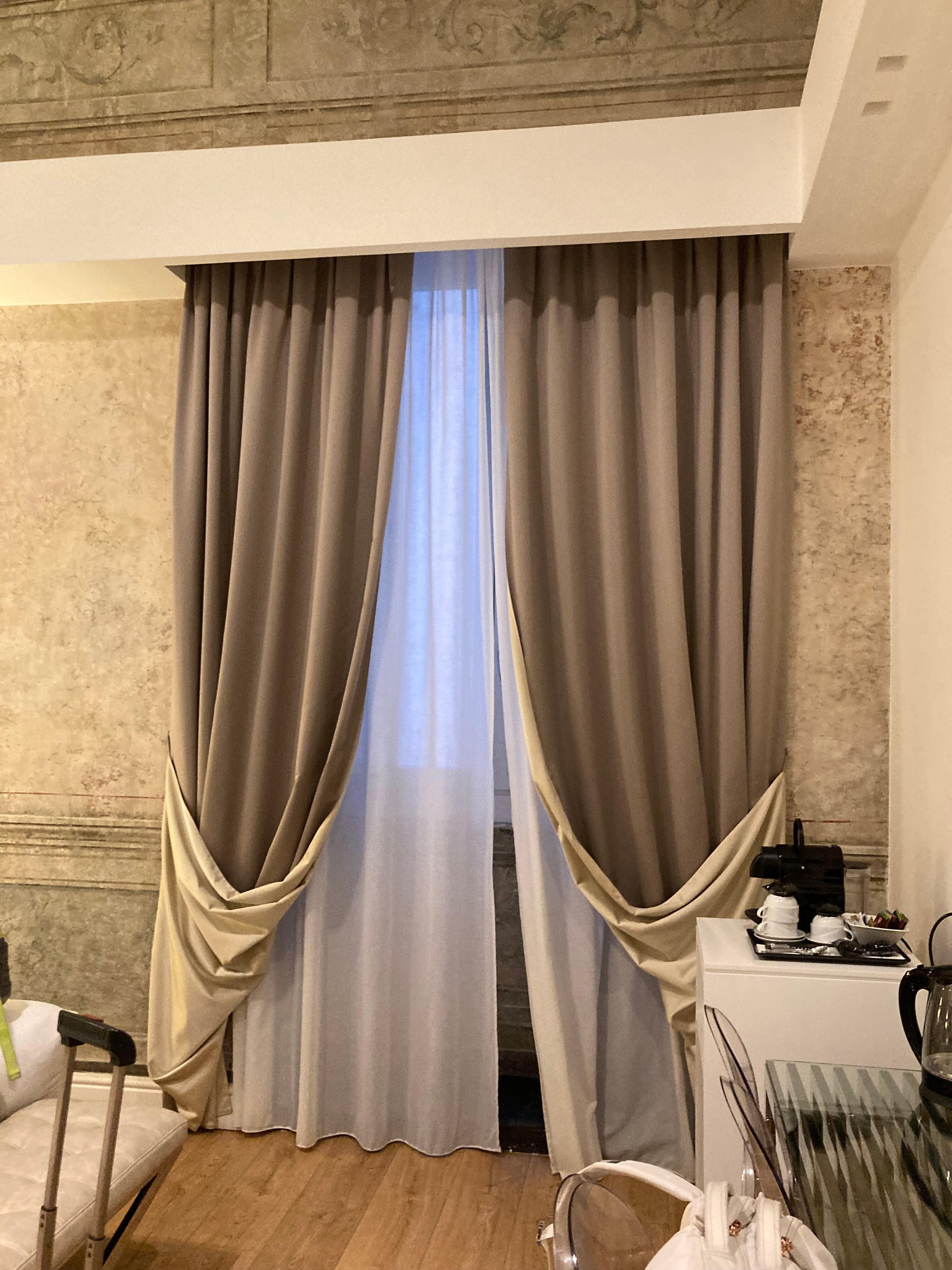 Room feature