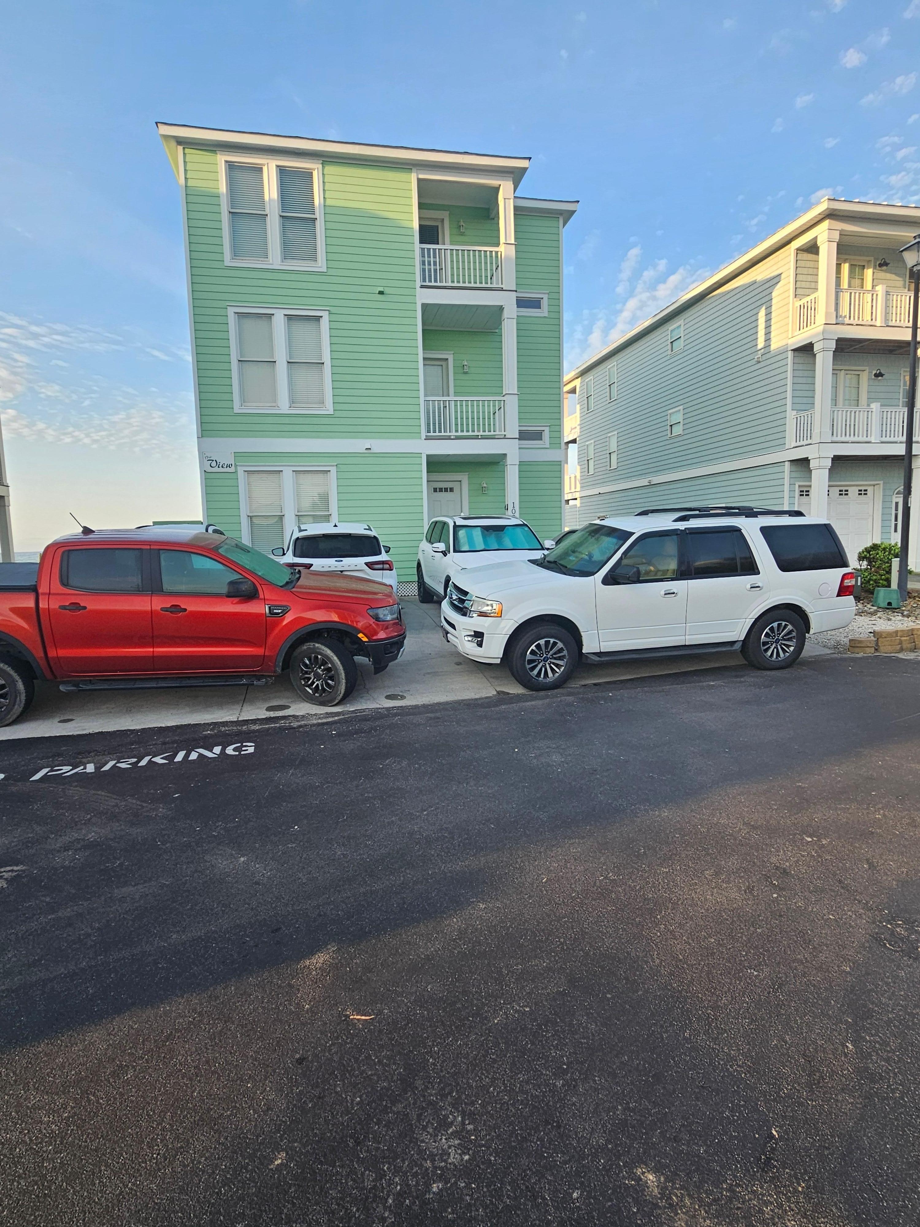 parked 6 vehicles