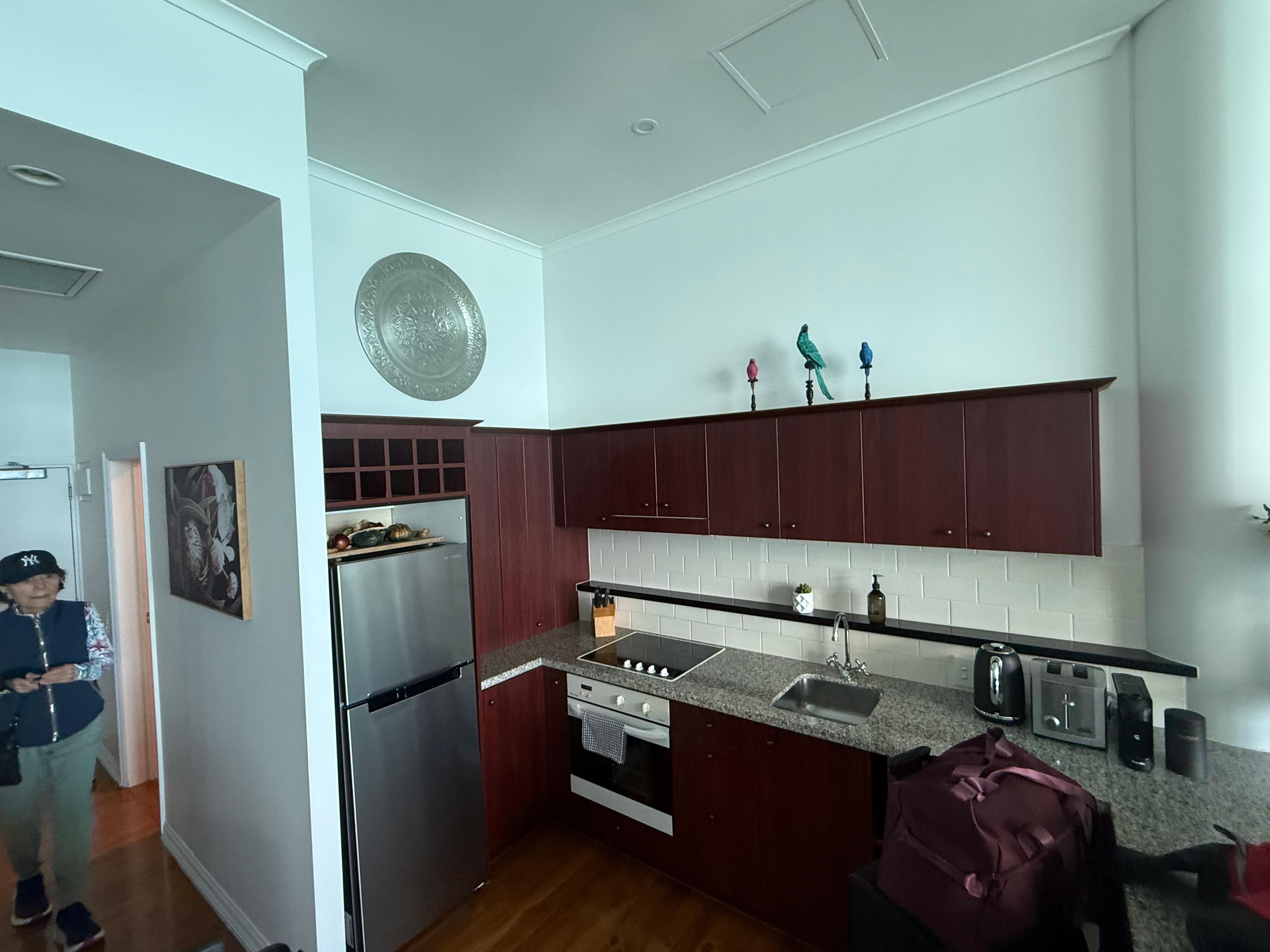 Full kitchen with all utensils !