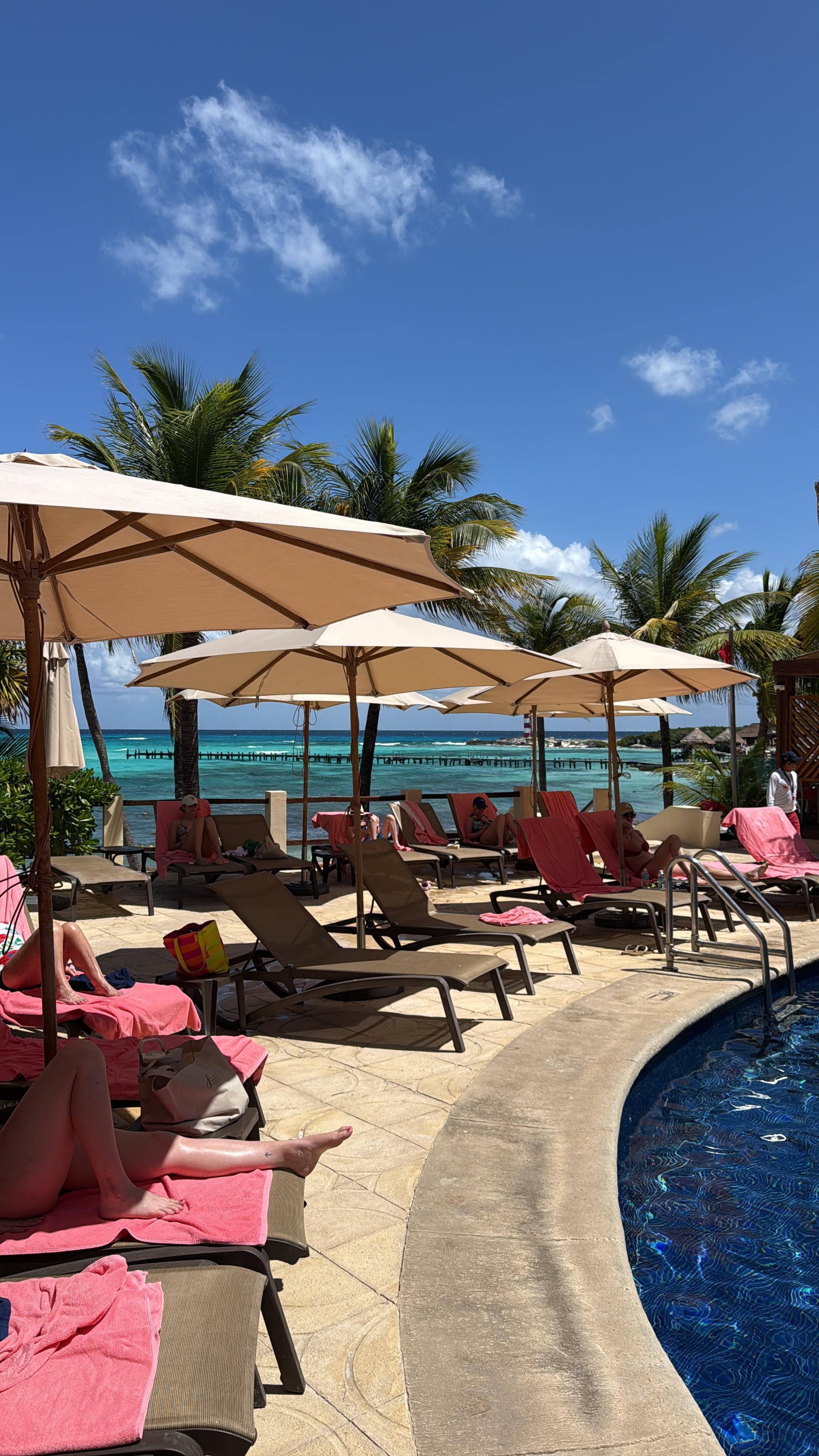 Ocean view from the swimming pool