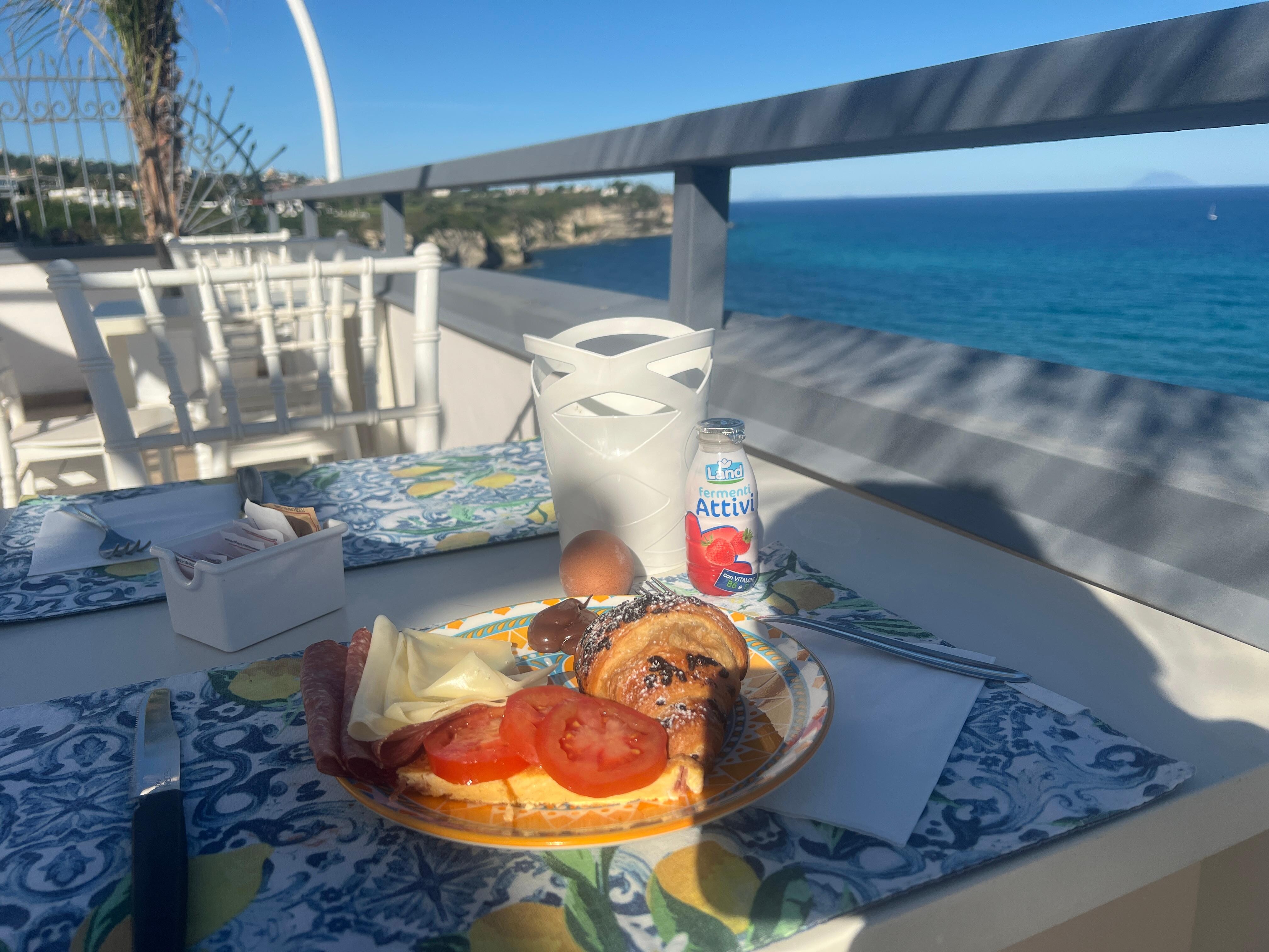 Super Frühstück mit richtig guten italienischen Kaffee.