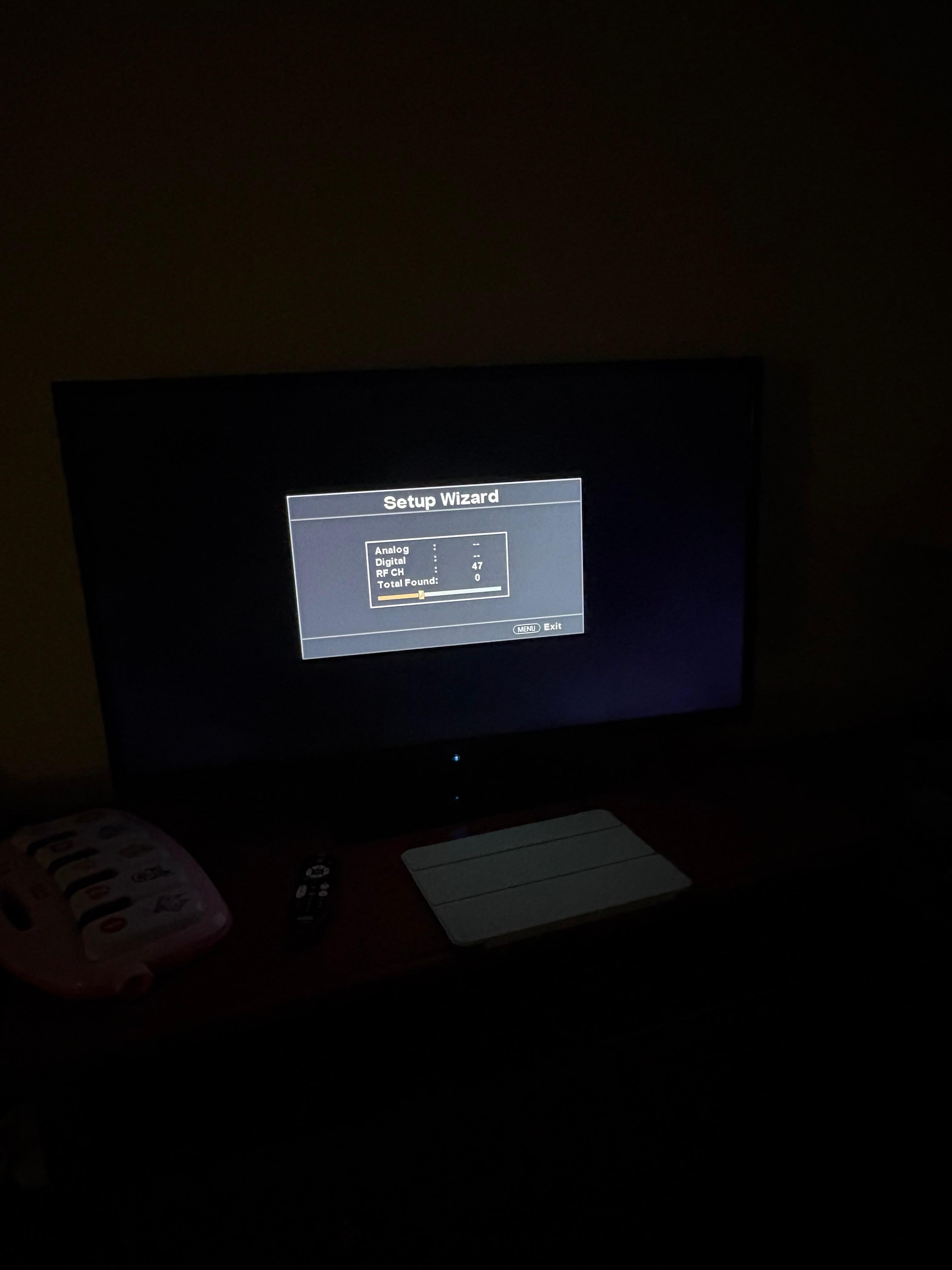 TV DONT WORK, NO WIFI