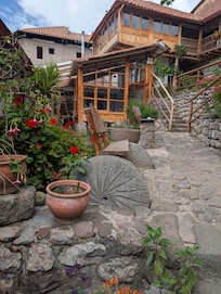 The courtyard as you walk in.
