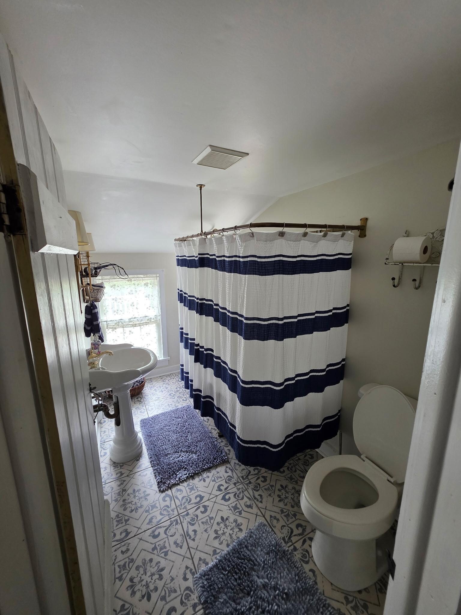 Upstairs bathroom