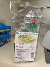 Set de cuisine arrivé le 2ème jour avec les couvertures réclamée.