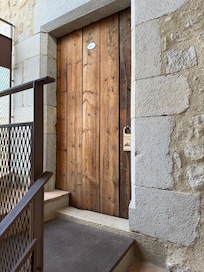 Door to suite - also an elevatir