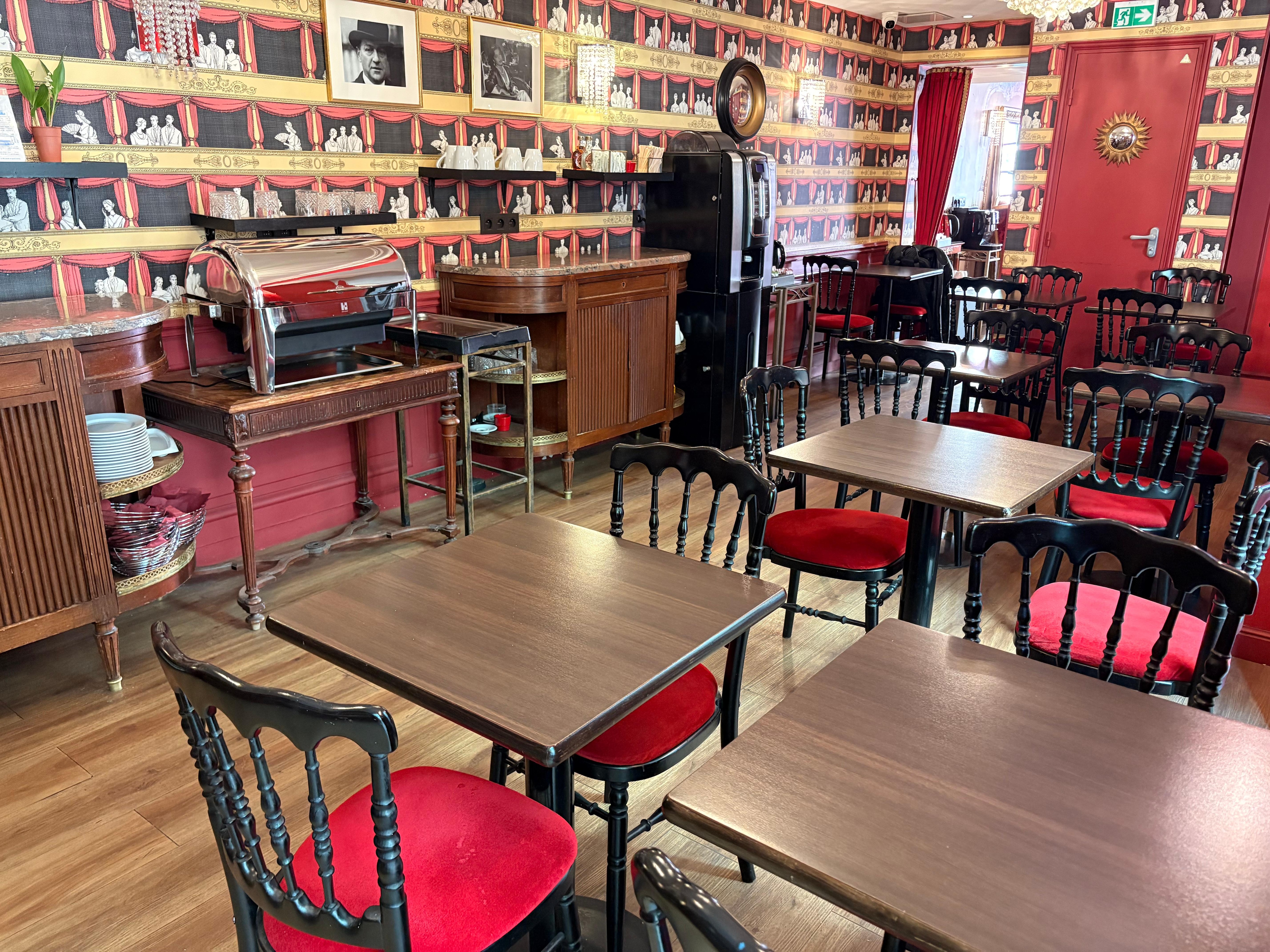 Breakfast area. 
