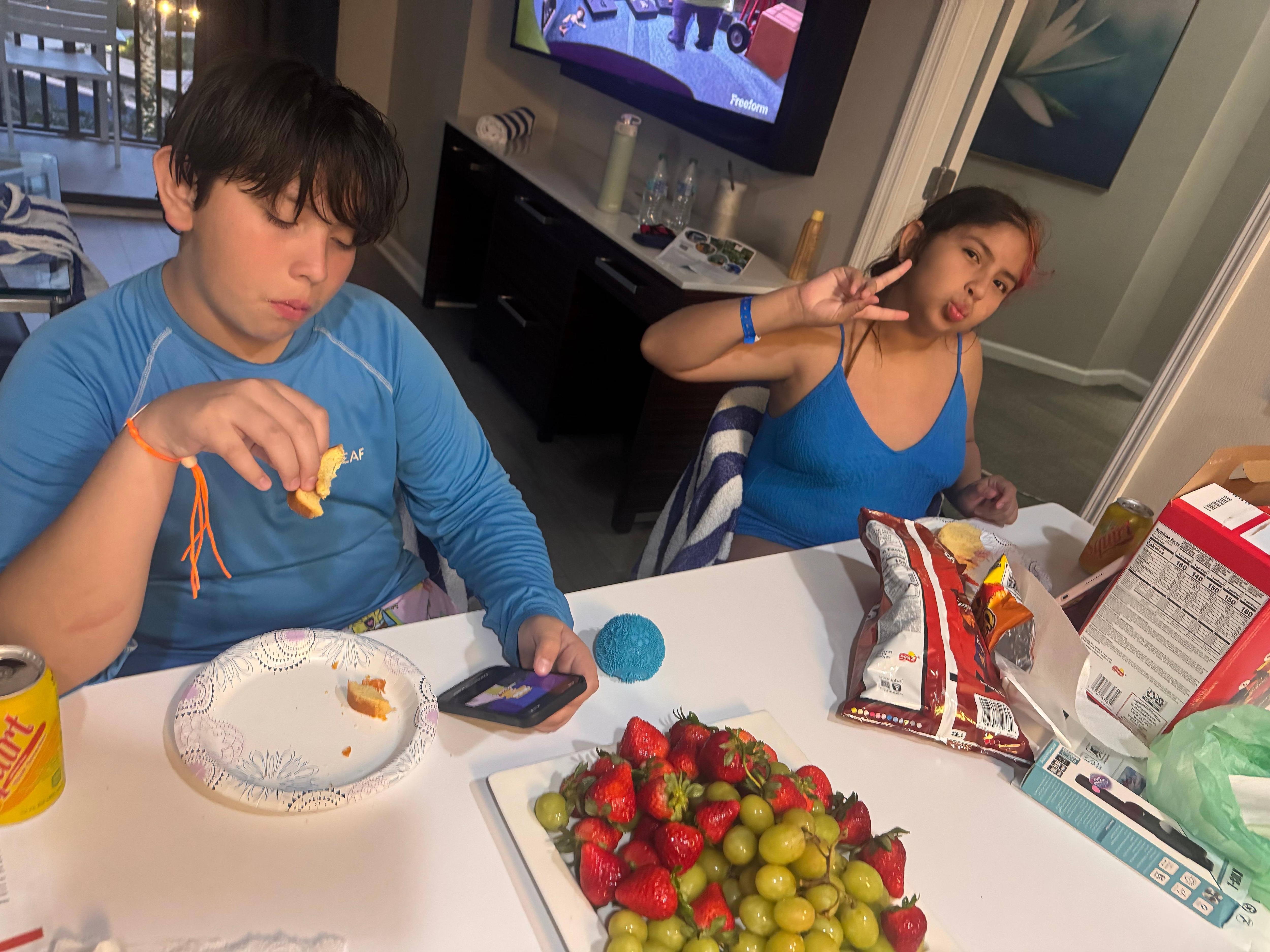 Enjoying the full size dinning table. 