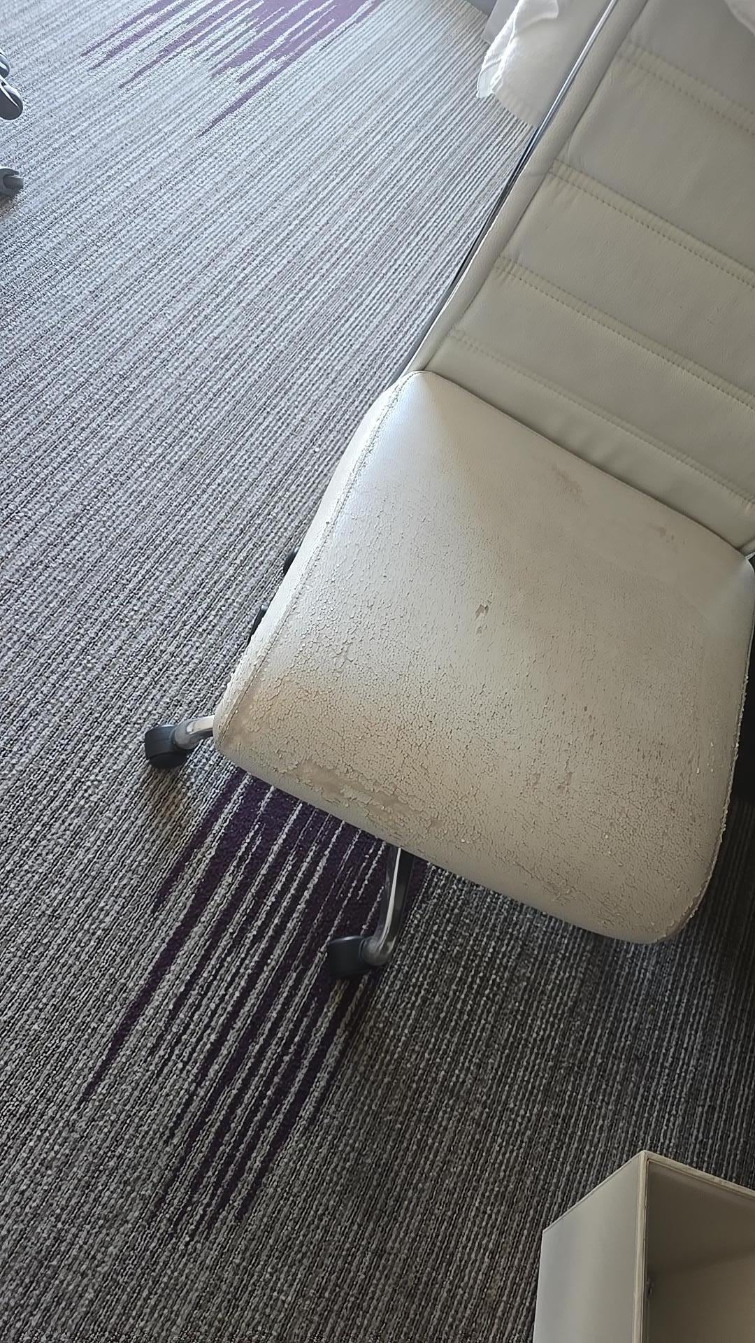 A 4-star hotel chair!