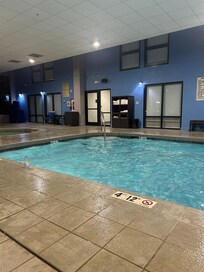Pool at the Hampton