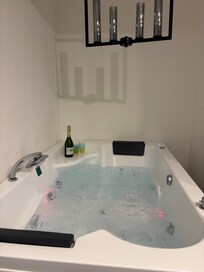 Jacuzzi tub in room