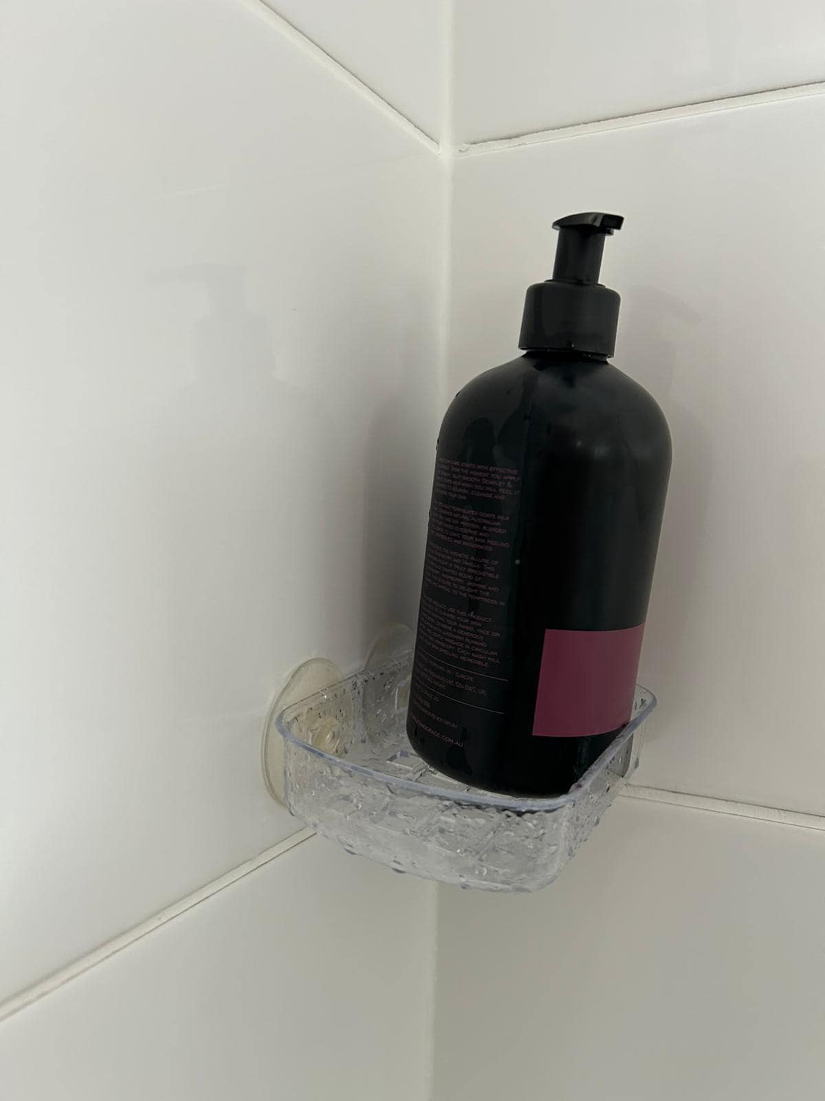 Shower gel holder not usable. If pressed on shower gel bottle, the holder will fall. 