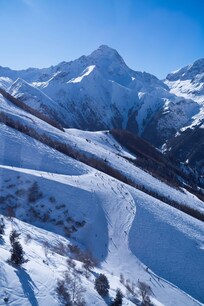 The beauty of the lower slopes at L2A