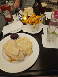 Yummy turkey and mashed potatoes after a long day in a Uhaul truck!
