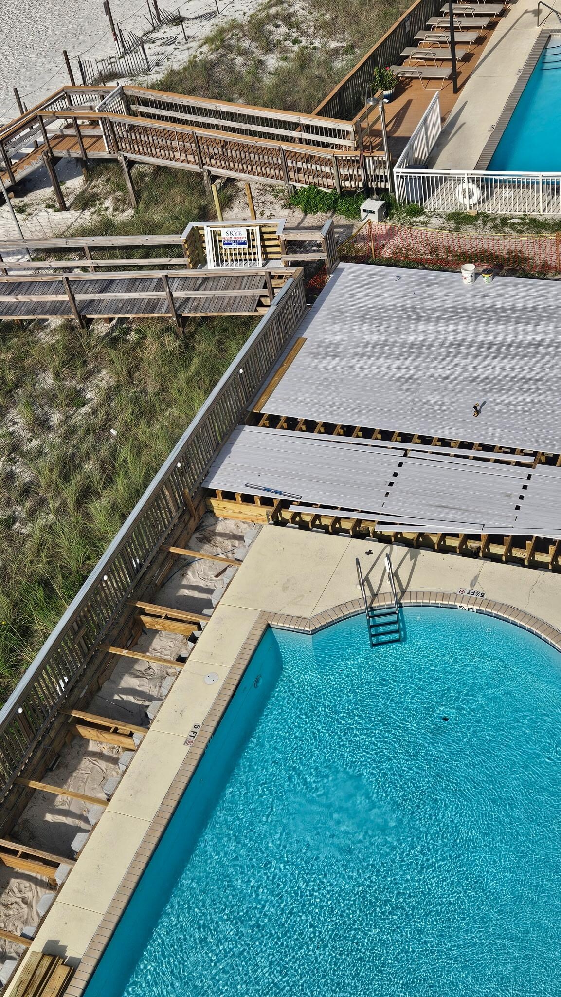 The unfinished pool area. Here you can see the walk deck to the pool. 