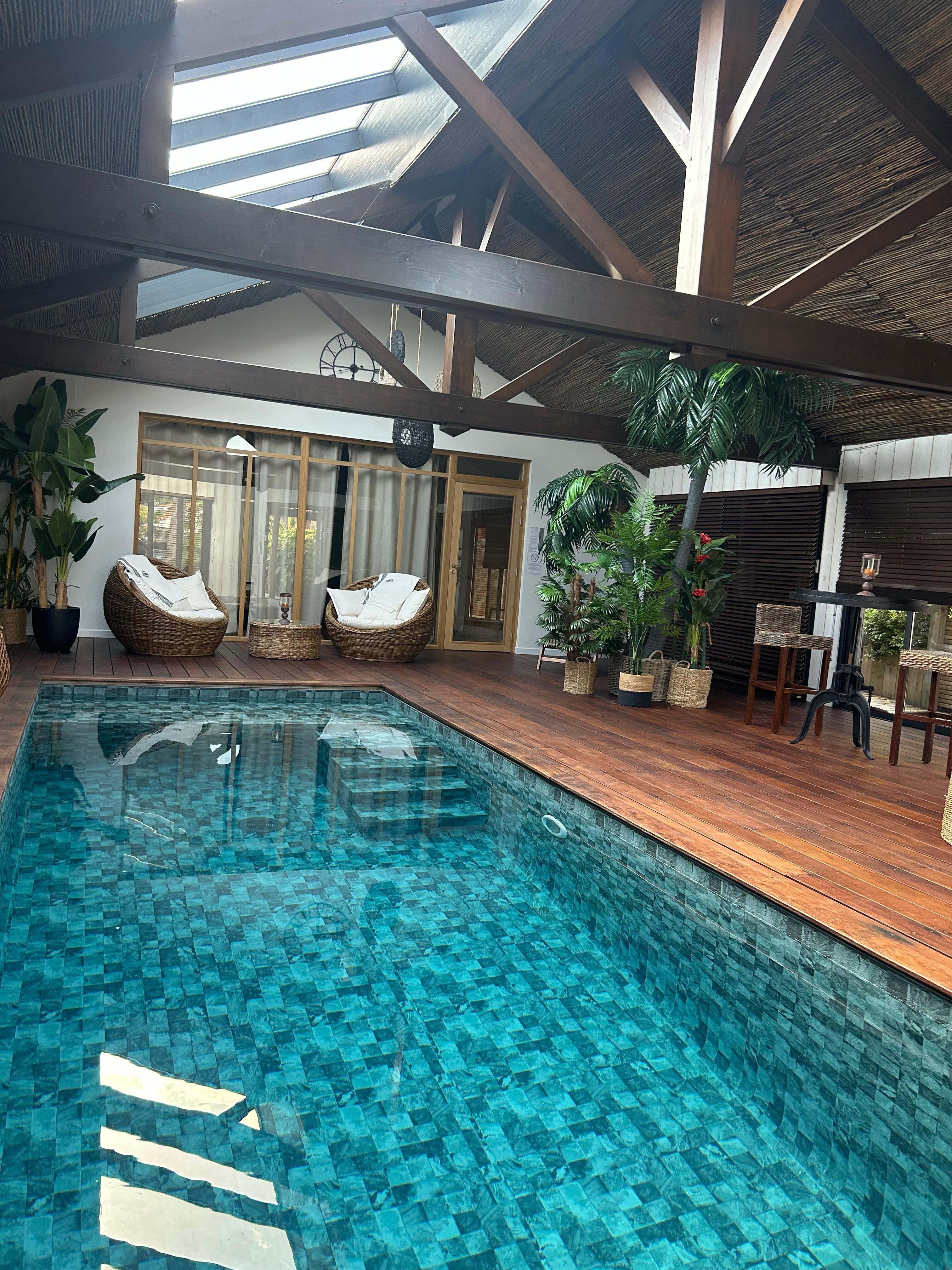 Piscine intérieure chauffée 