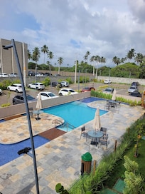 Lugar super calmo e com empório dentro do Resort.