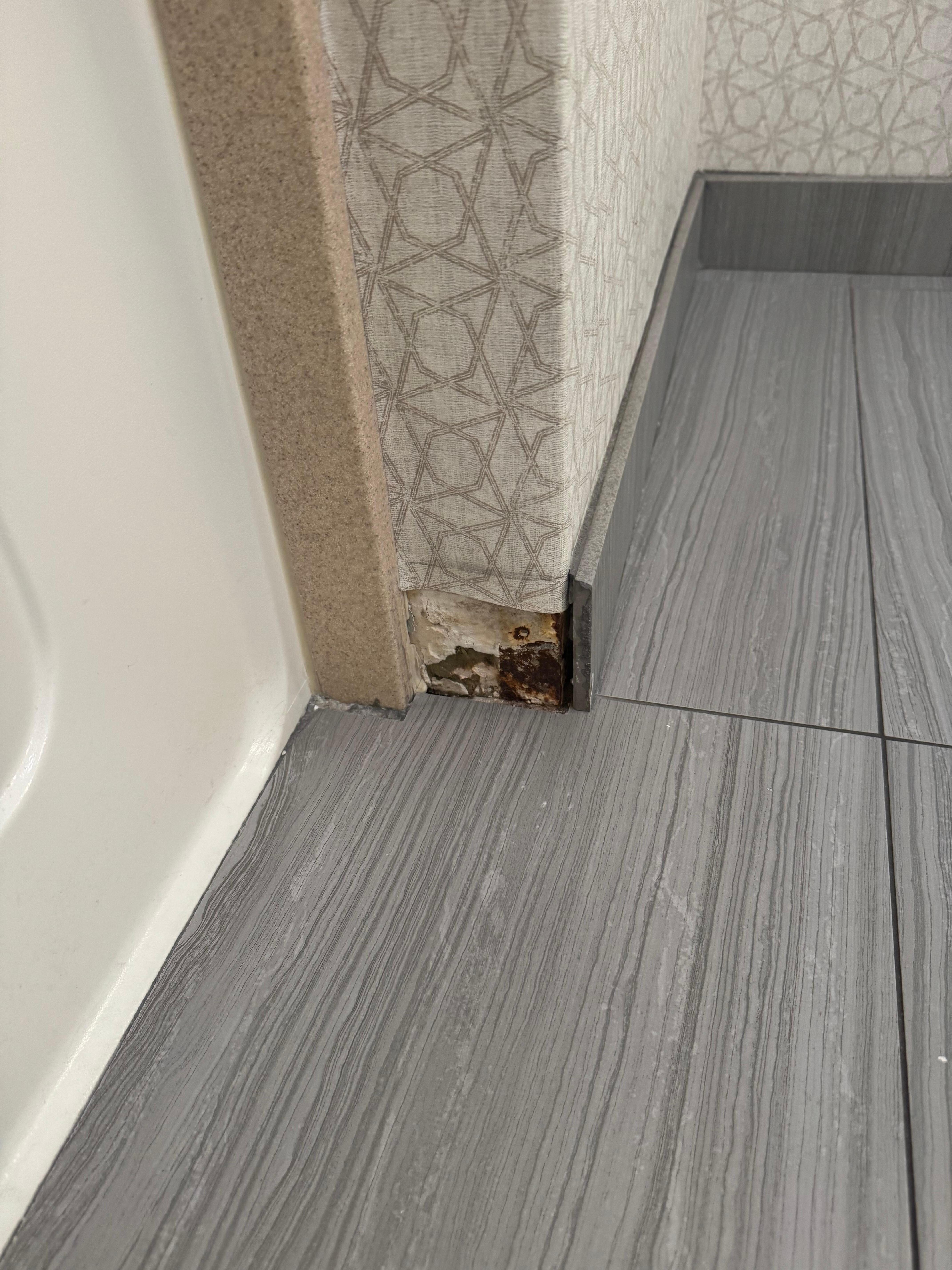 Missing border in bathroom