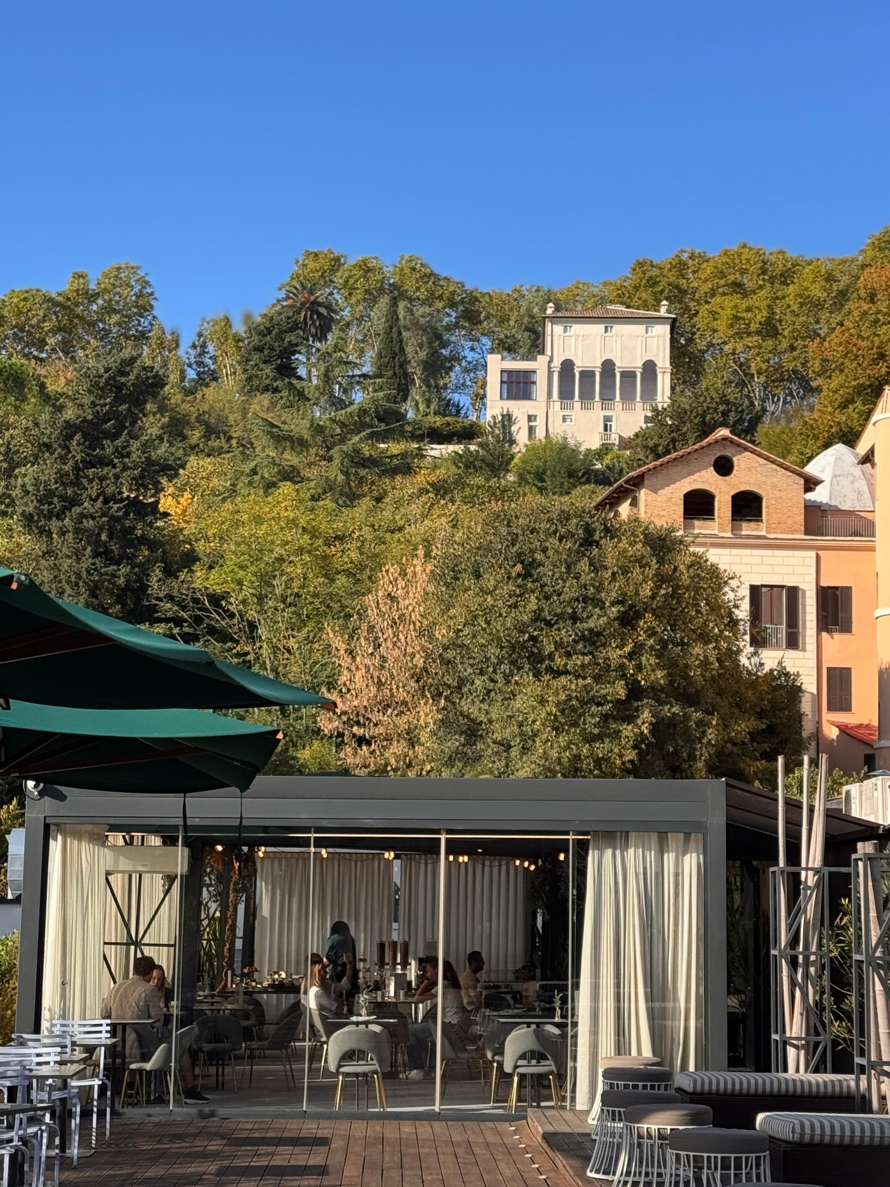 Breakfast room and roof terrace.