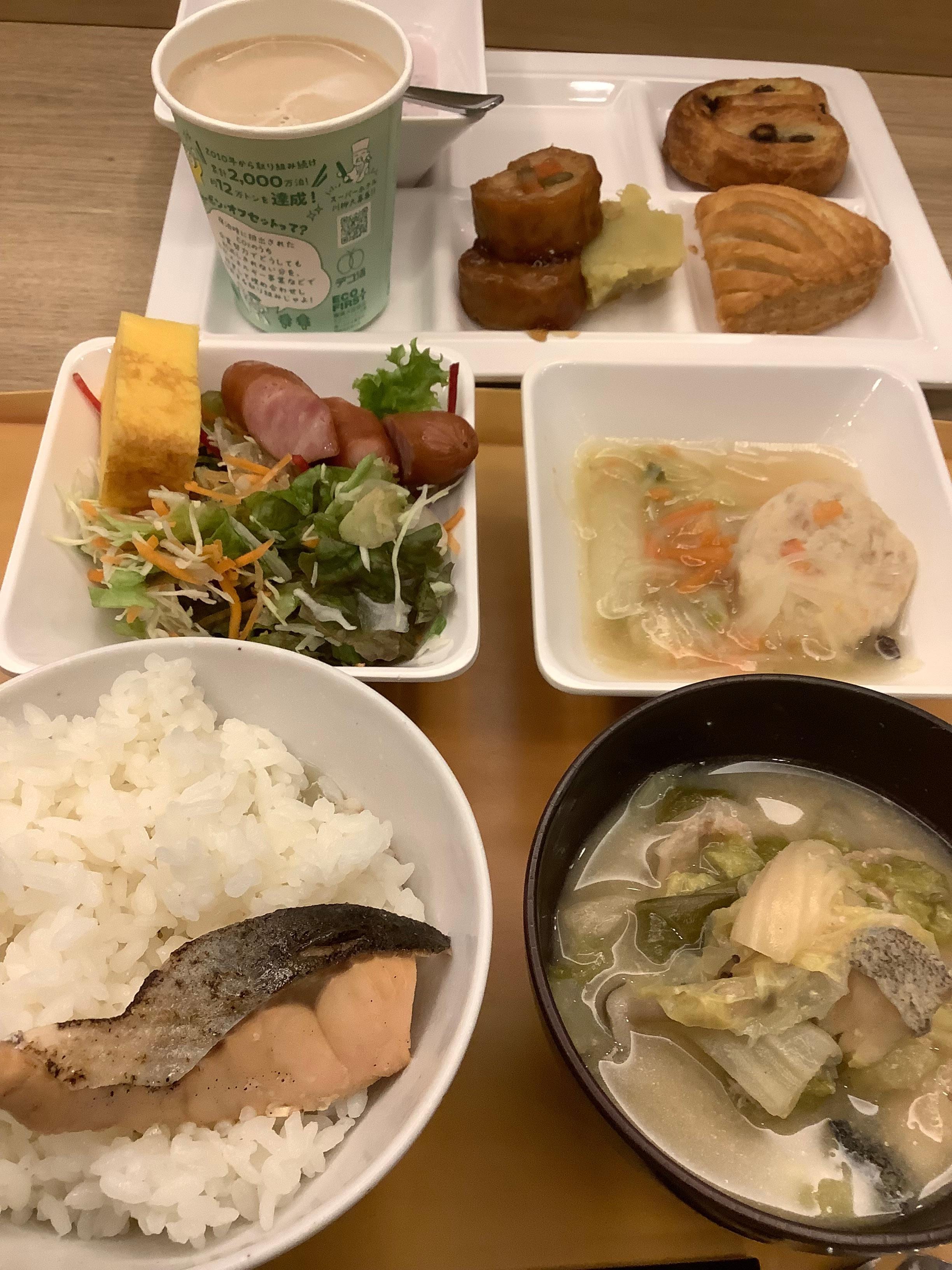 朝食ビュッフェ