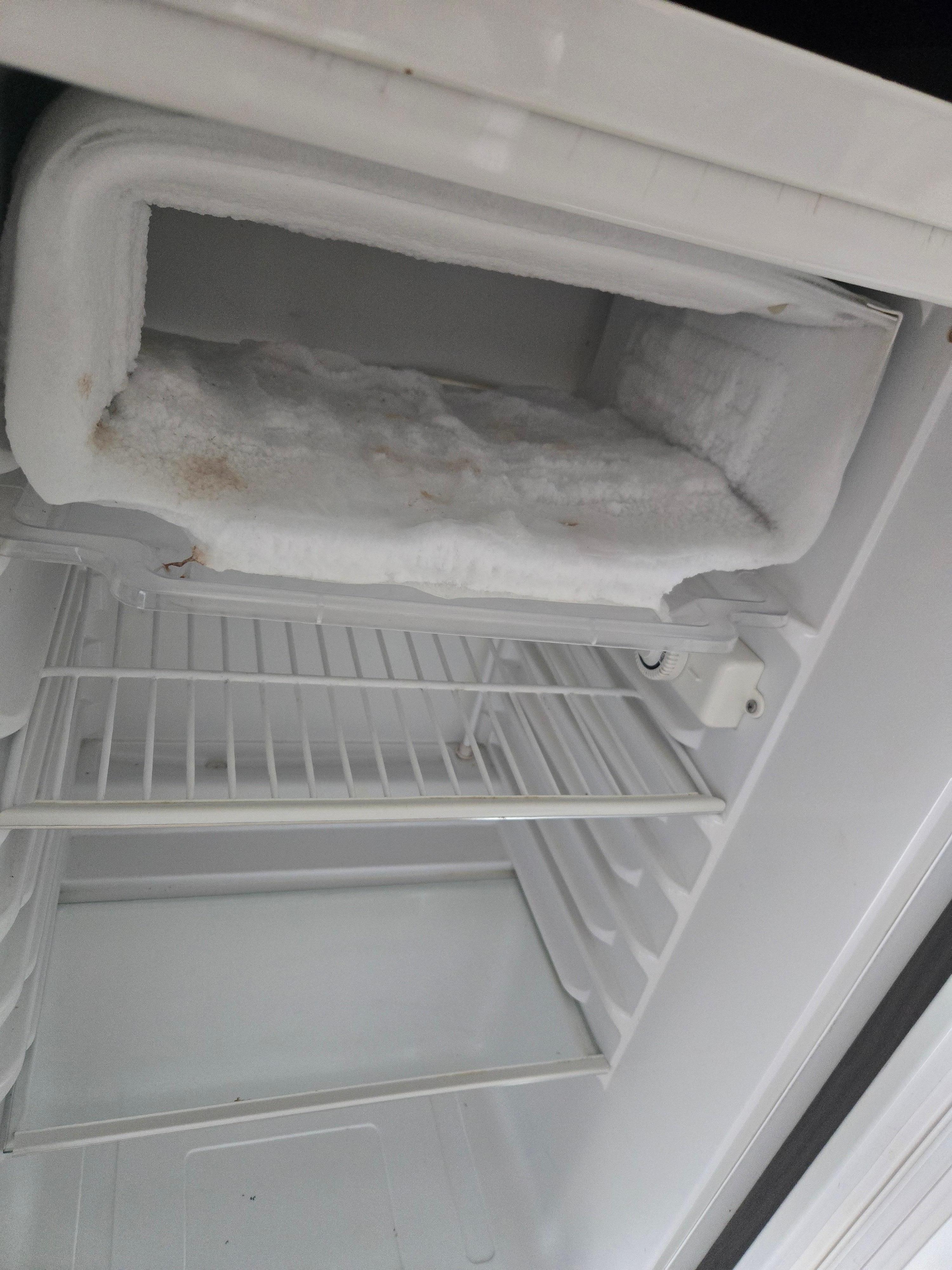 The freezer needed to be defrosted and cleaned. Very dirty