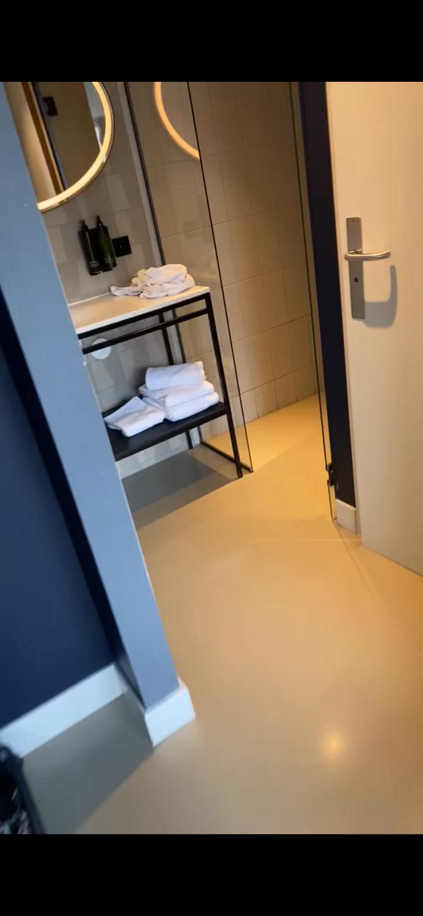 Ingen dörr till ”badrummet” bara till toaletten