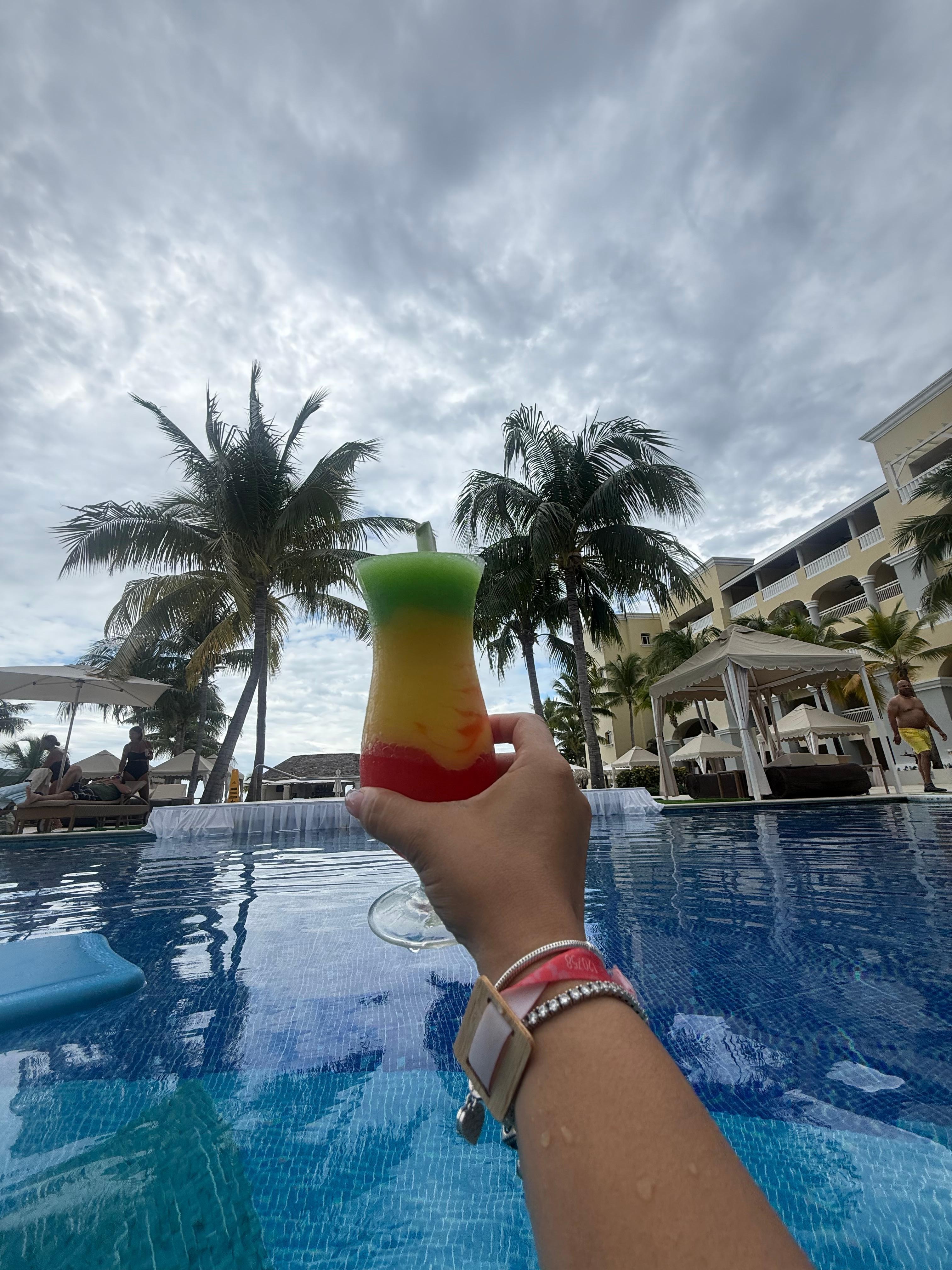 Frozen Bob Marley (BEST DRINK)