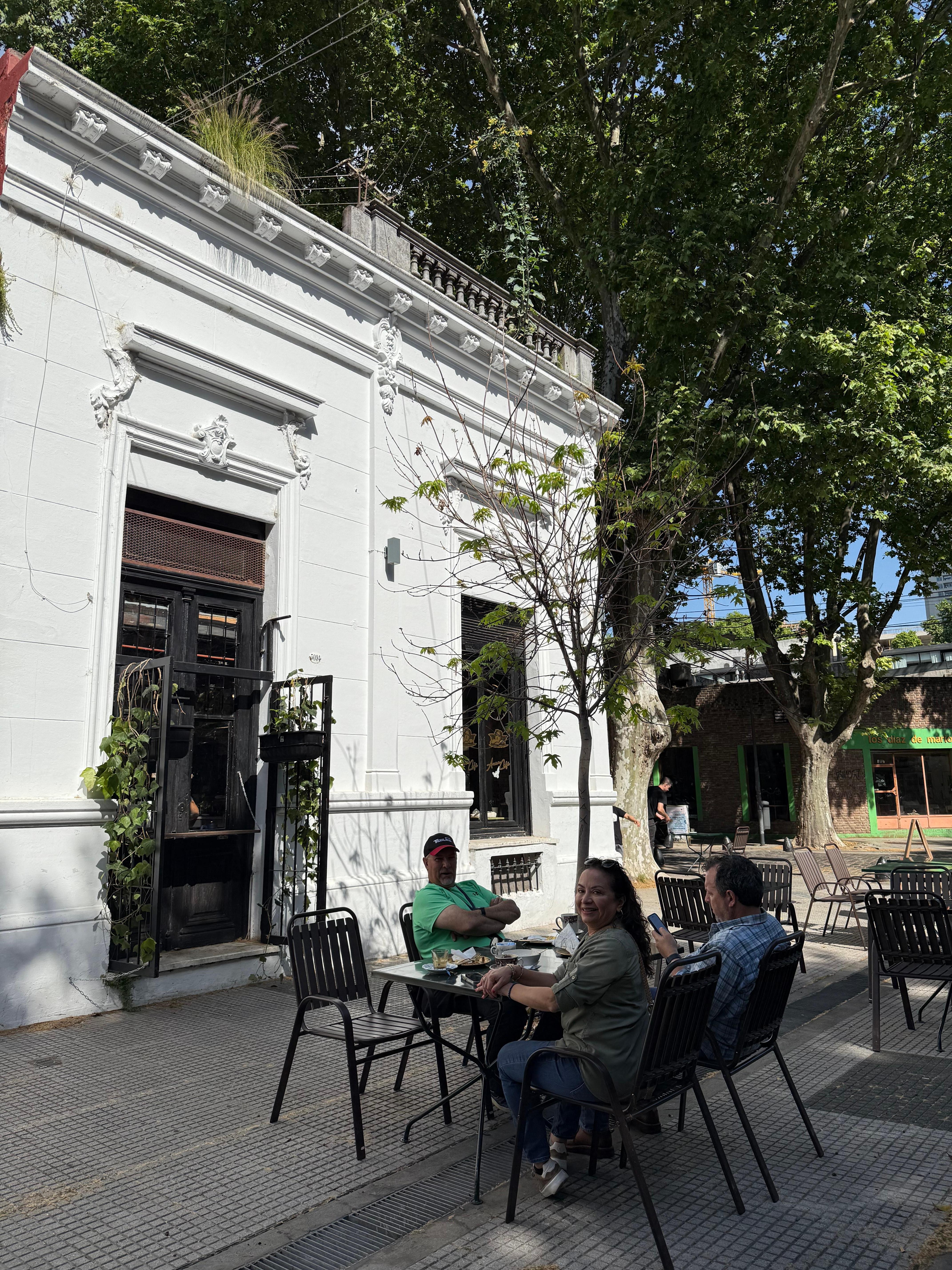 cafe for breakfast across the street 