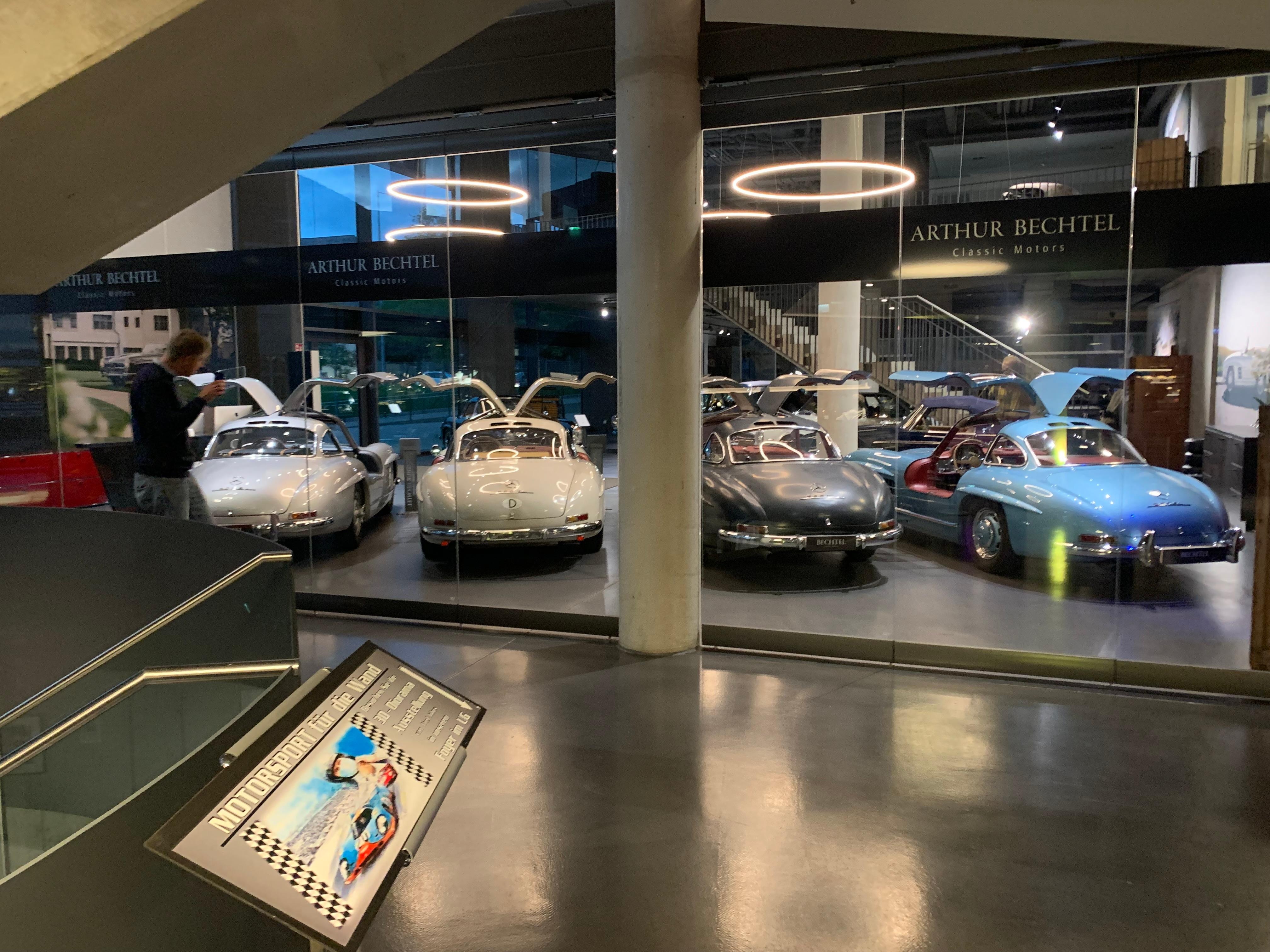 Nice Classic Mercedes Garage, but never open