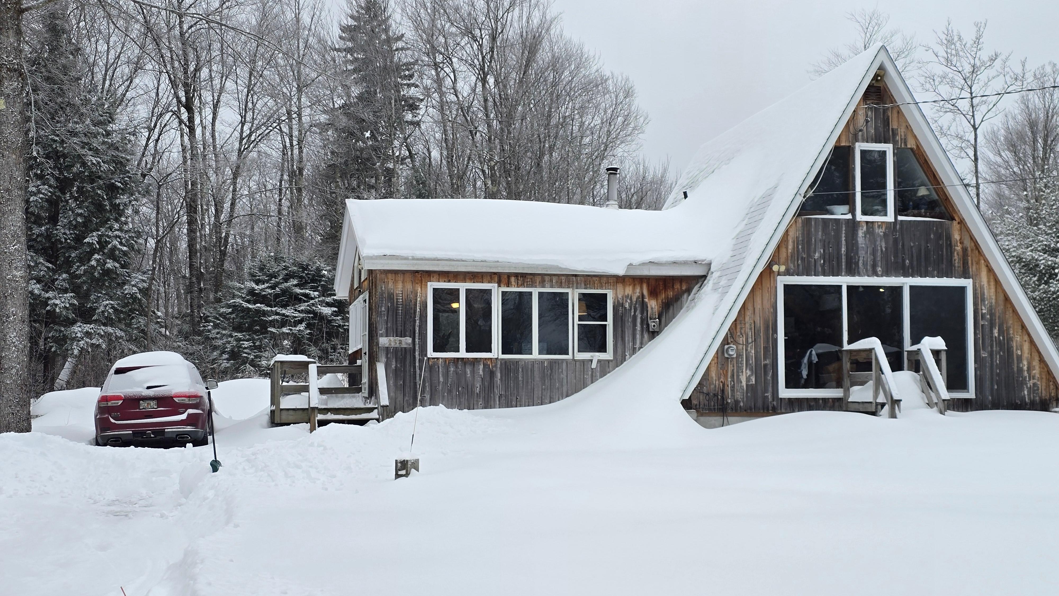 The weather was perfect for our skiing and although the temps dipped below zero on a number of occasions the cabin remained warm from both the heaters and the wood burning stove. Which had plenty of cut wood available to burn. 
