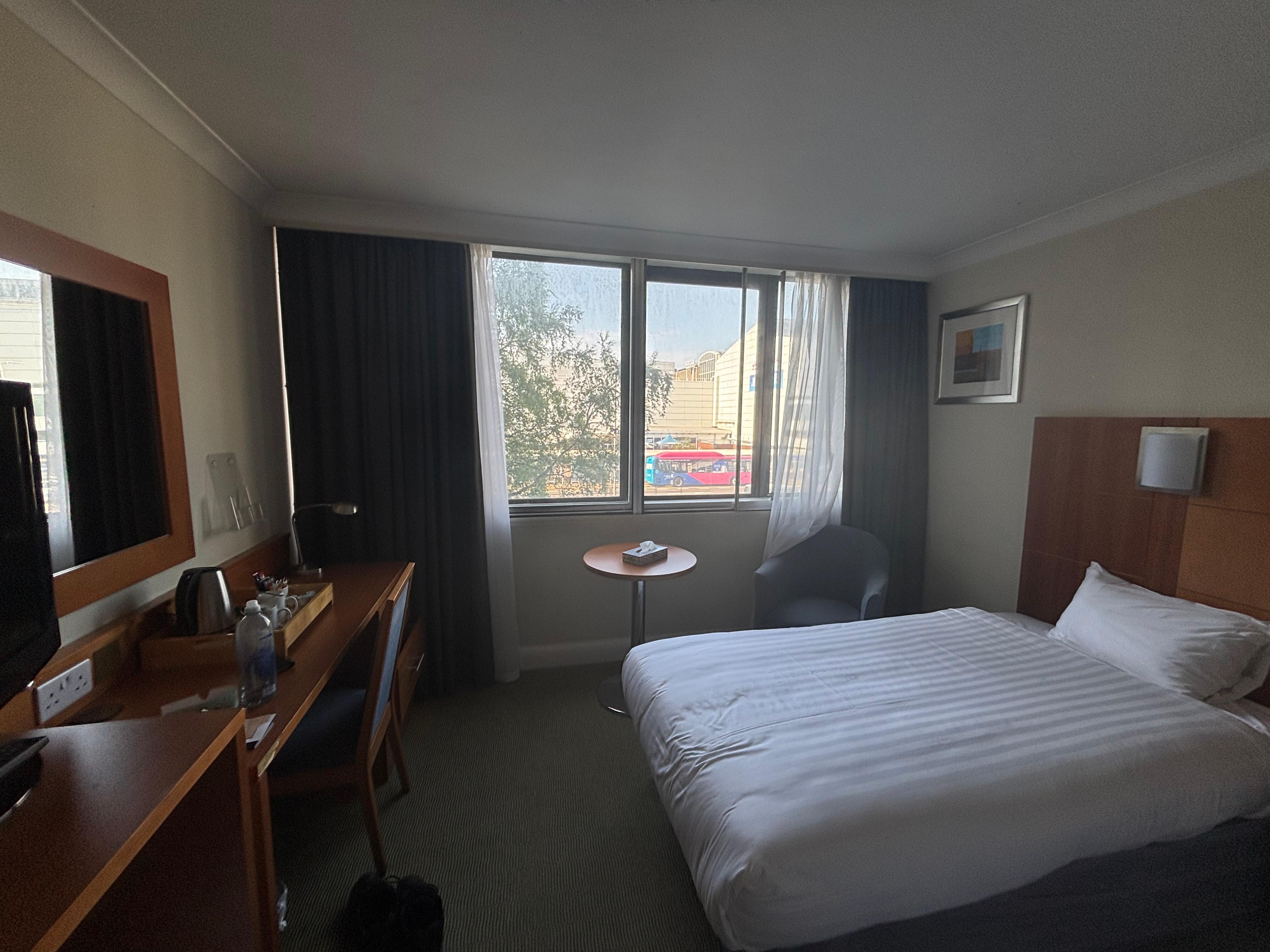 Standard twin room.