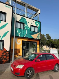 Darling entrance