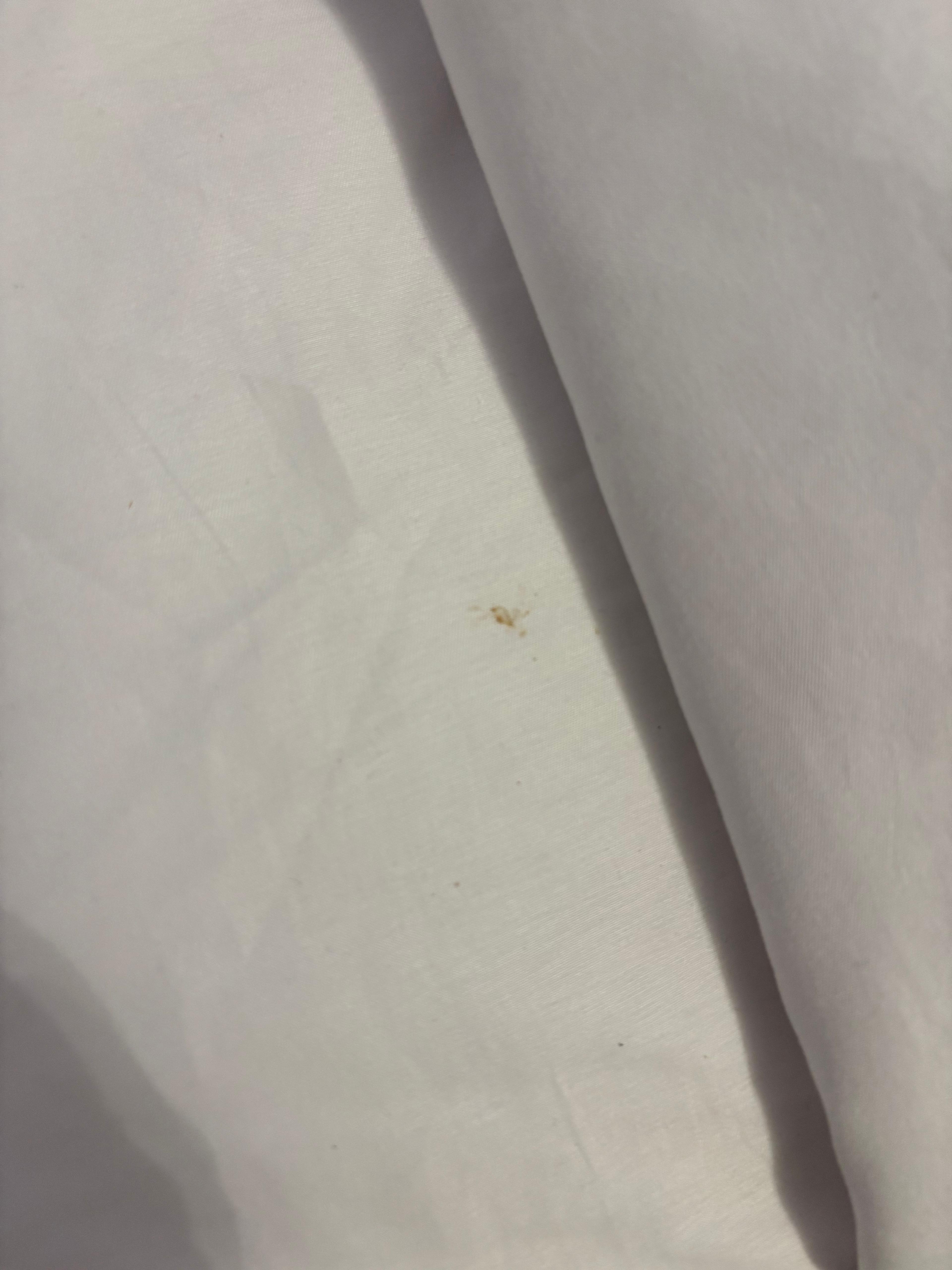 Verschmutztes Bett unten 