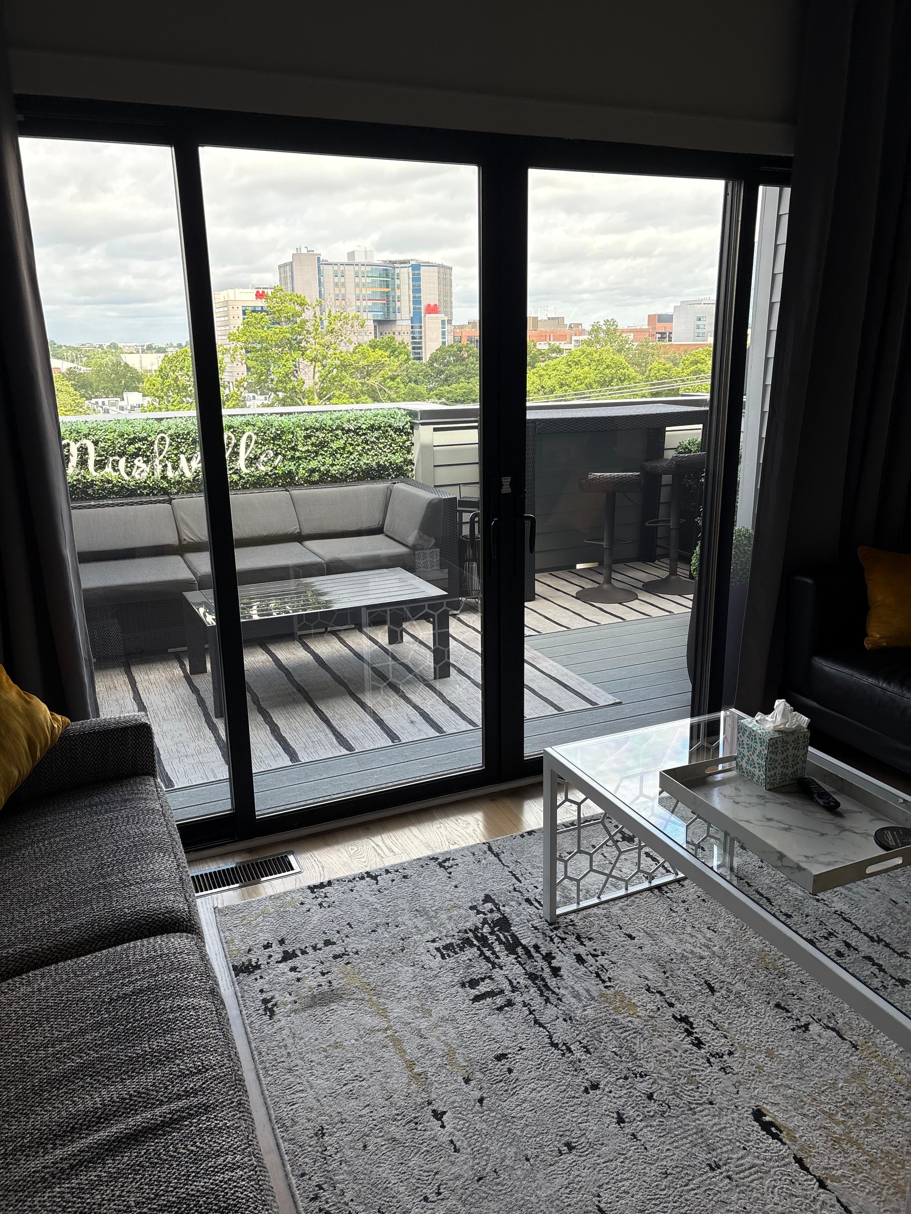 Balcony in 4th floor