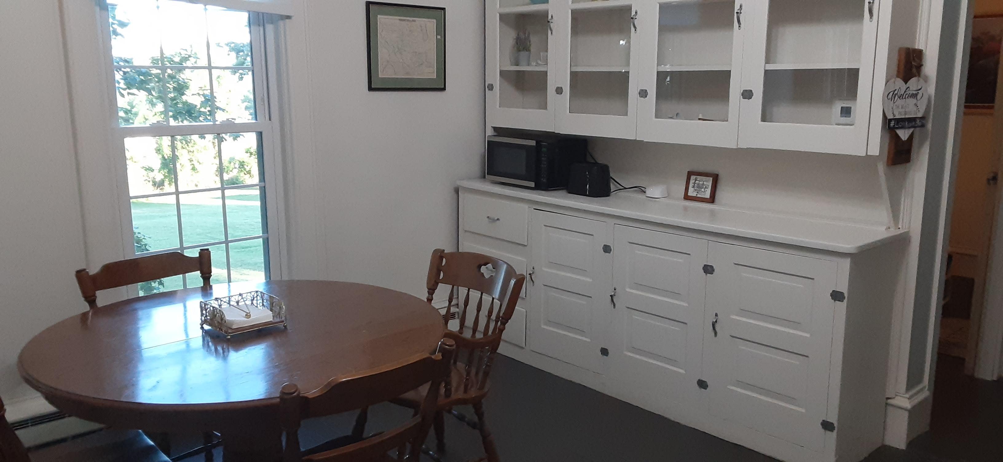 kitchen table, counter & storage