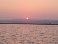 Coucher de soleil sur l étang !!